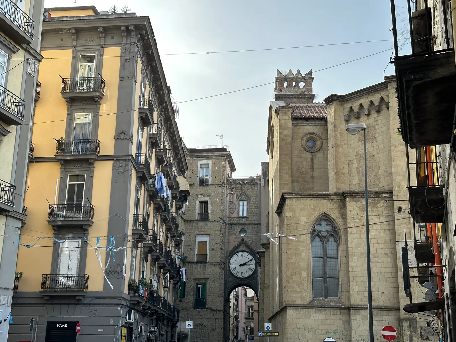 Main view at Piazza del Mercato Naples — travel photo