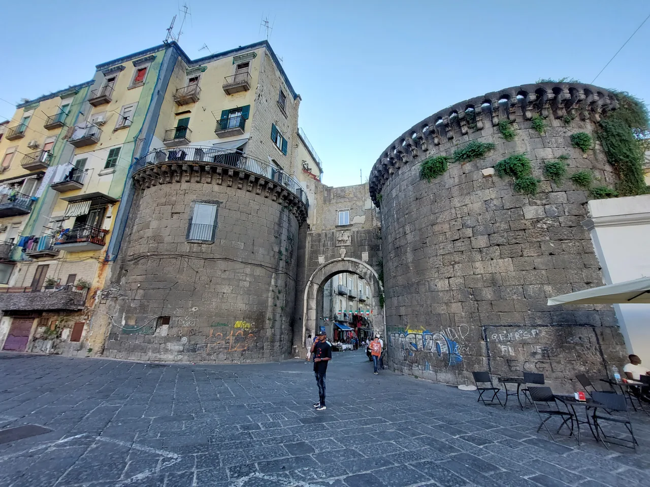 Porta Nolana — culture guide Naples