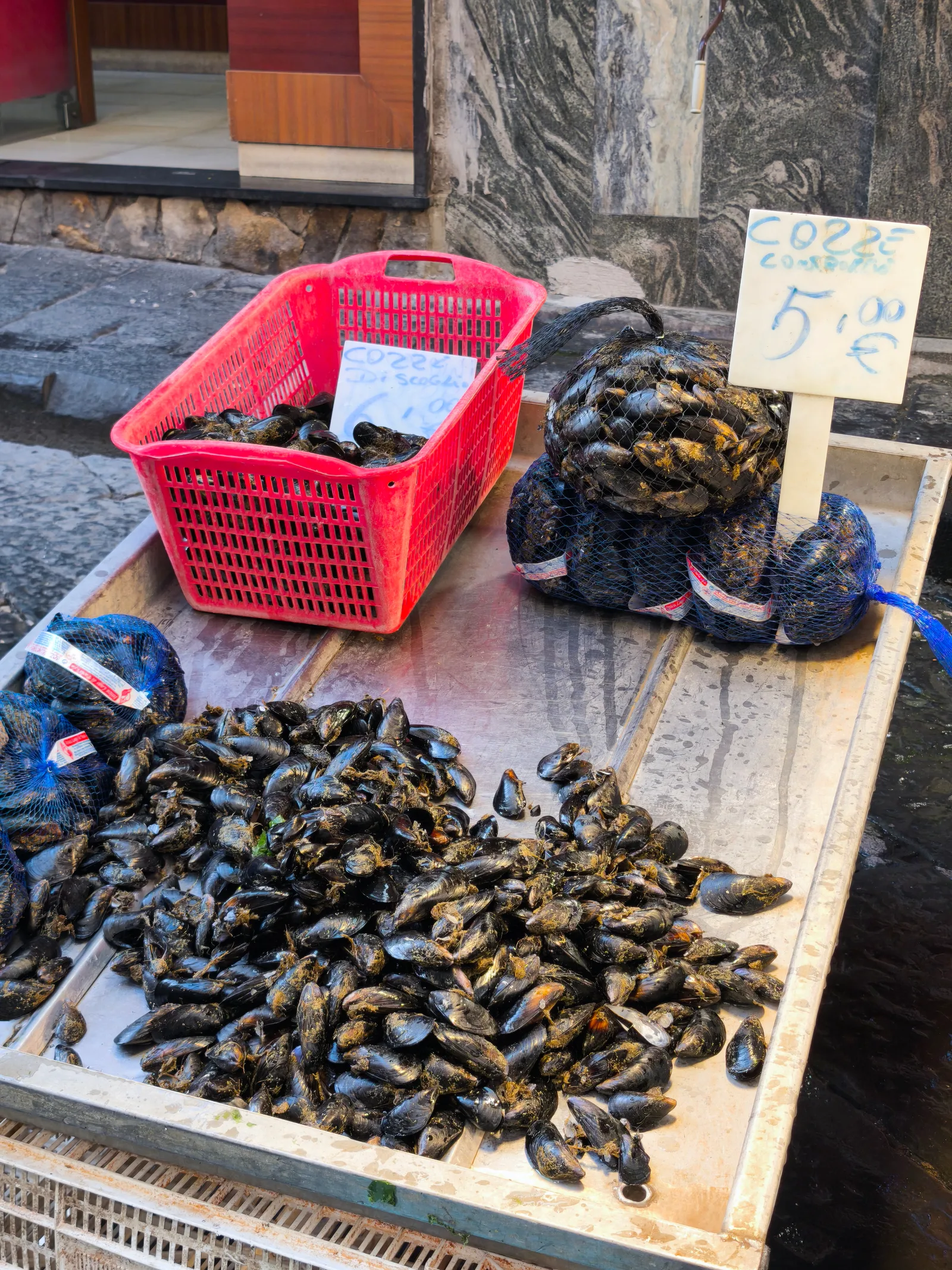 Details at Portanolana fish market Naples — travel photo