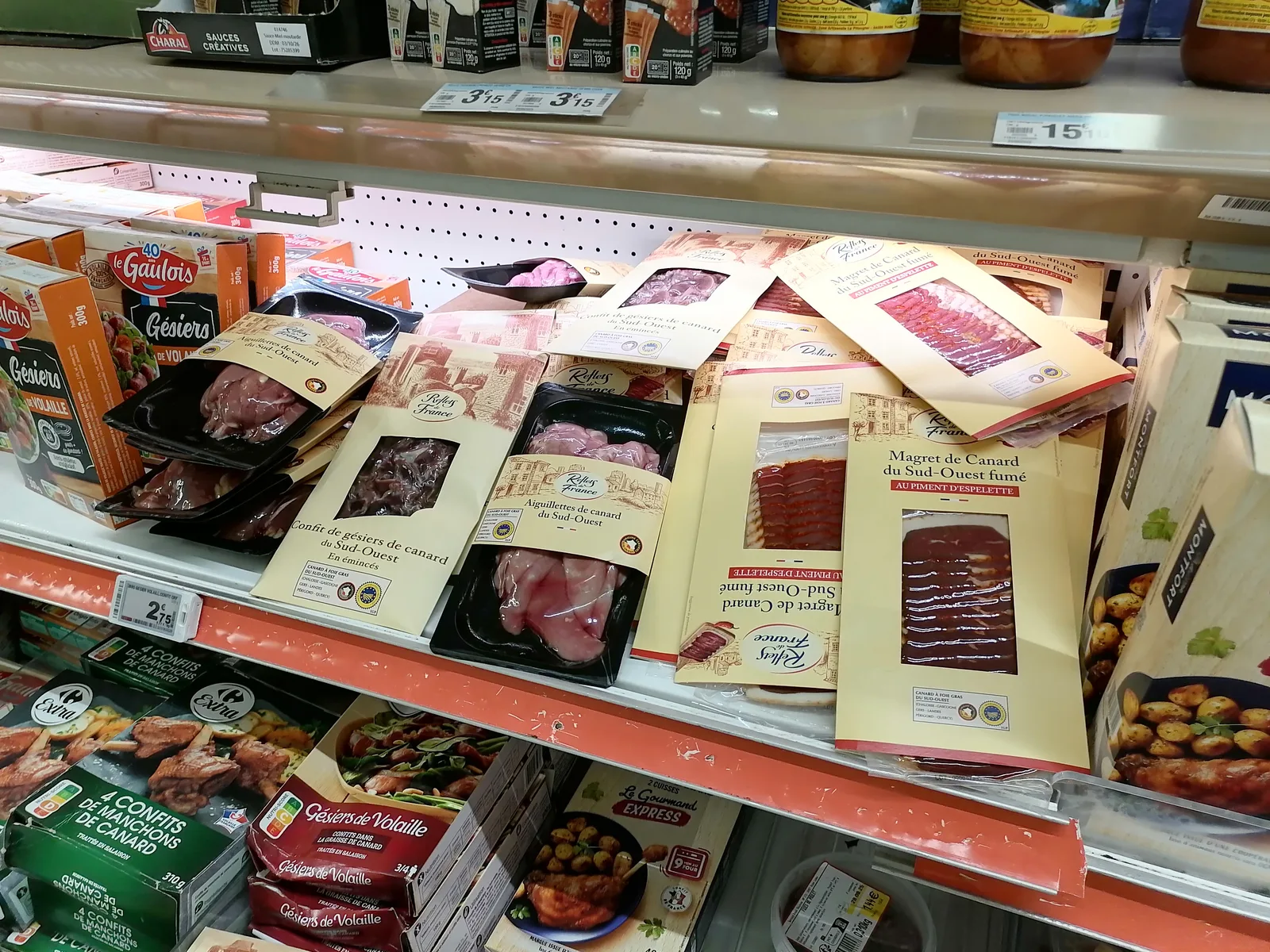Details at Carrefour Nice Tnl Nice — travel photo