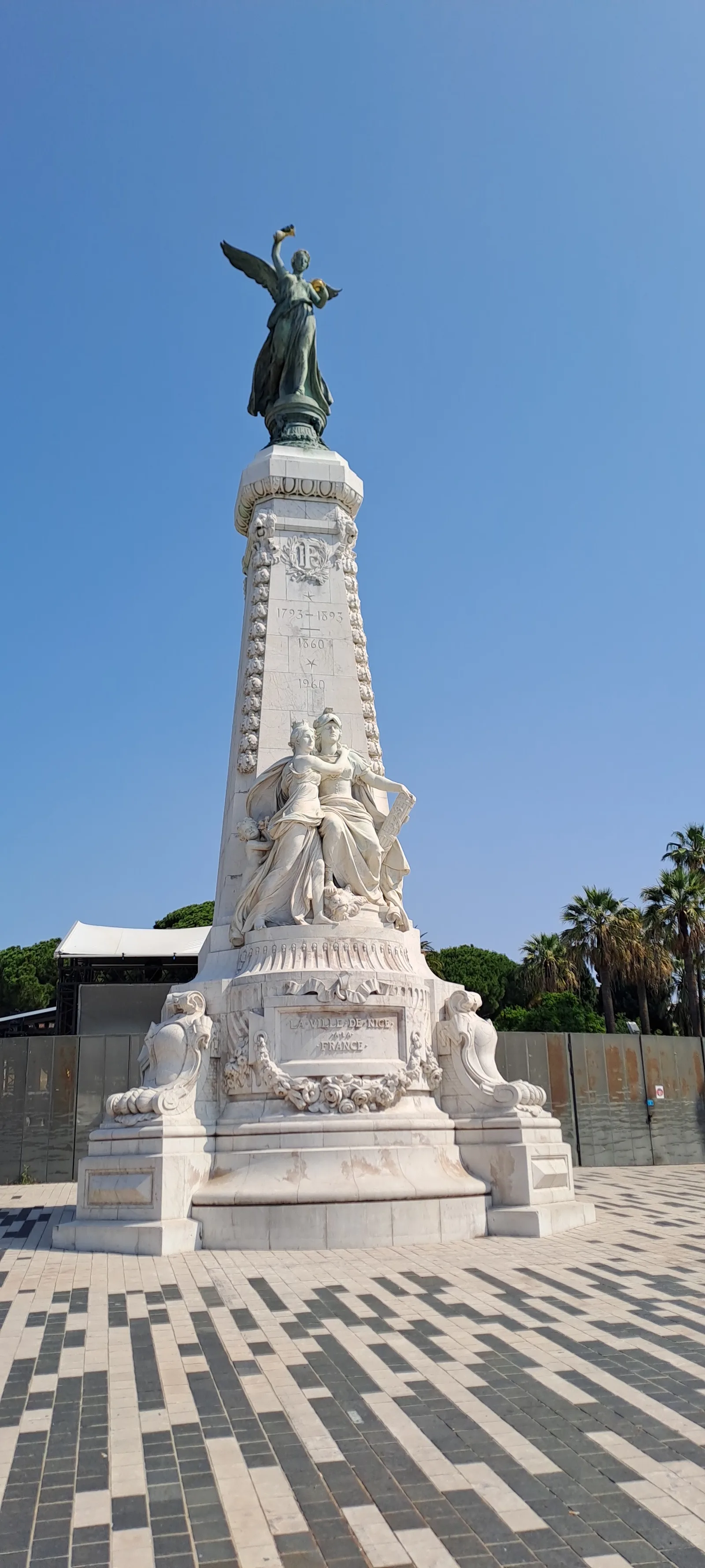 Main view at Centenary Monument Nice — travel photo