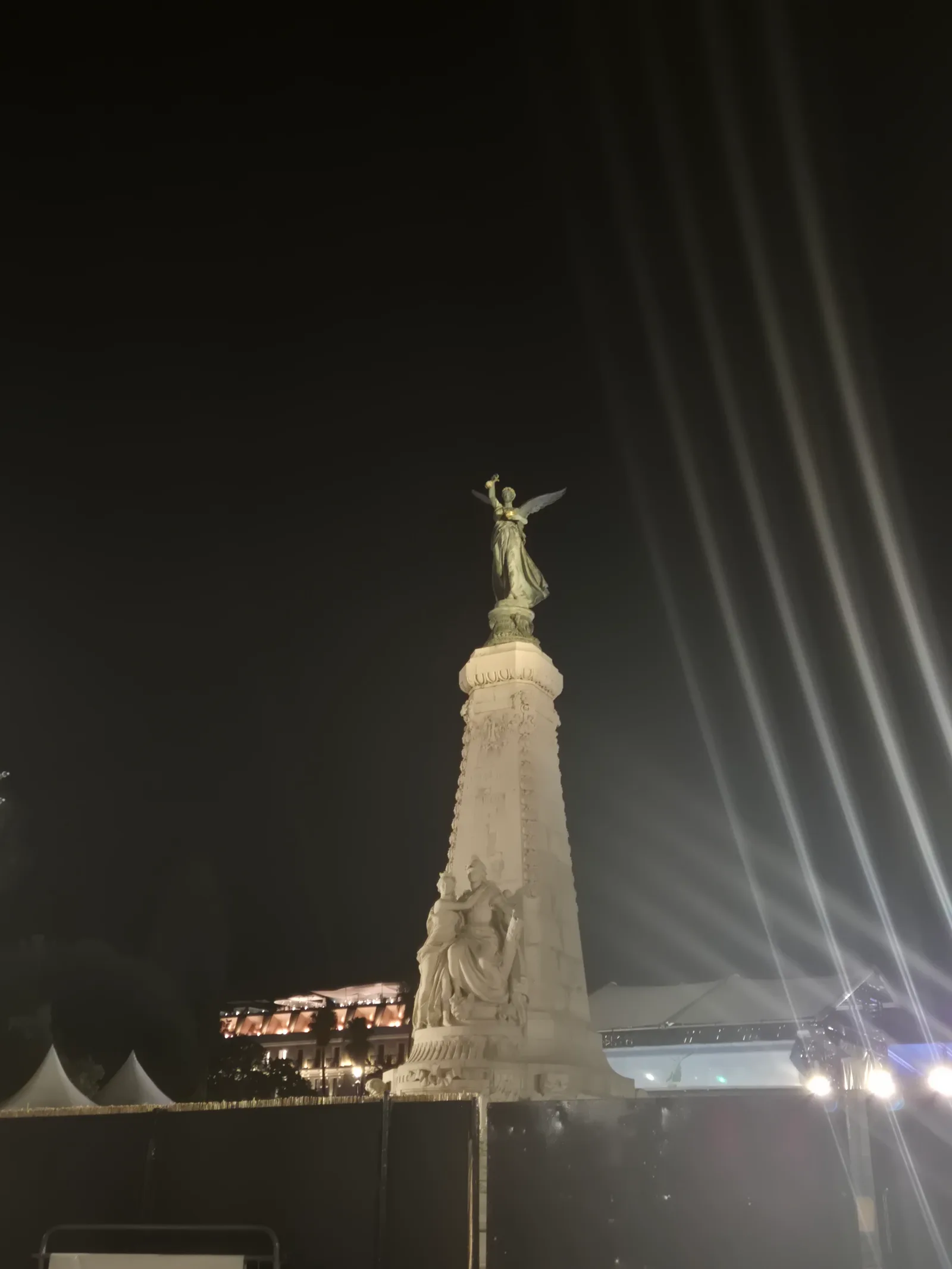 Atmosphere at Centenary Monument Nice — travel photo
