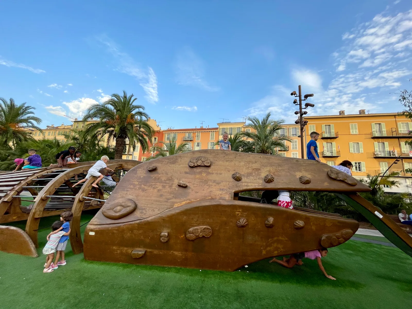 Atmosphere at Kid's playground Nice — travel photo