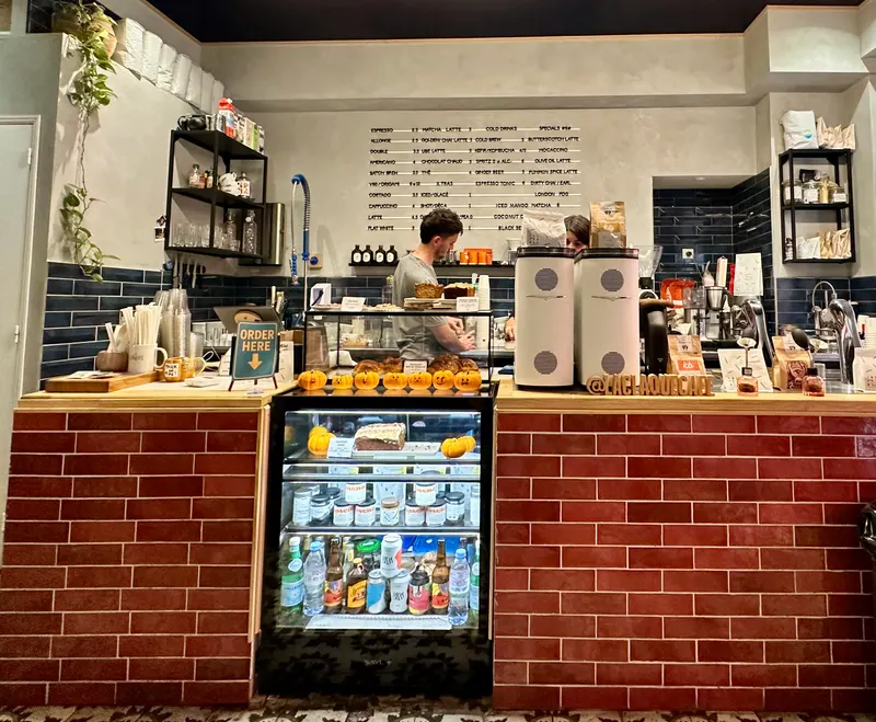 La Claque Coffee Shop