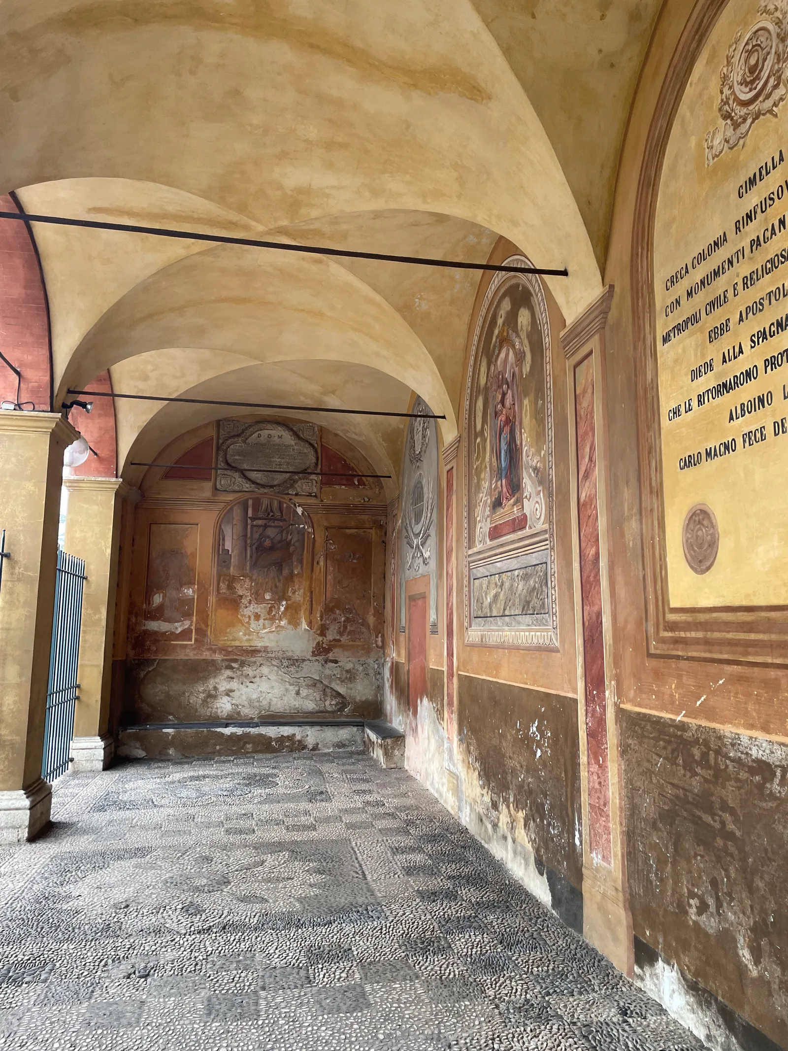 Atmosphere at Musée Franciscain de Cimiez Nice — travel photo
