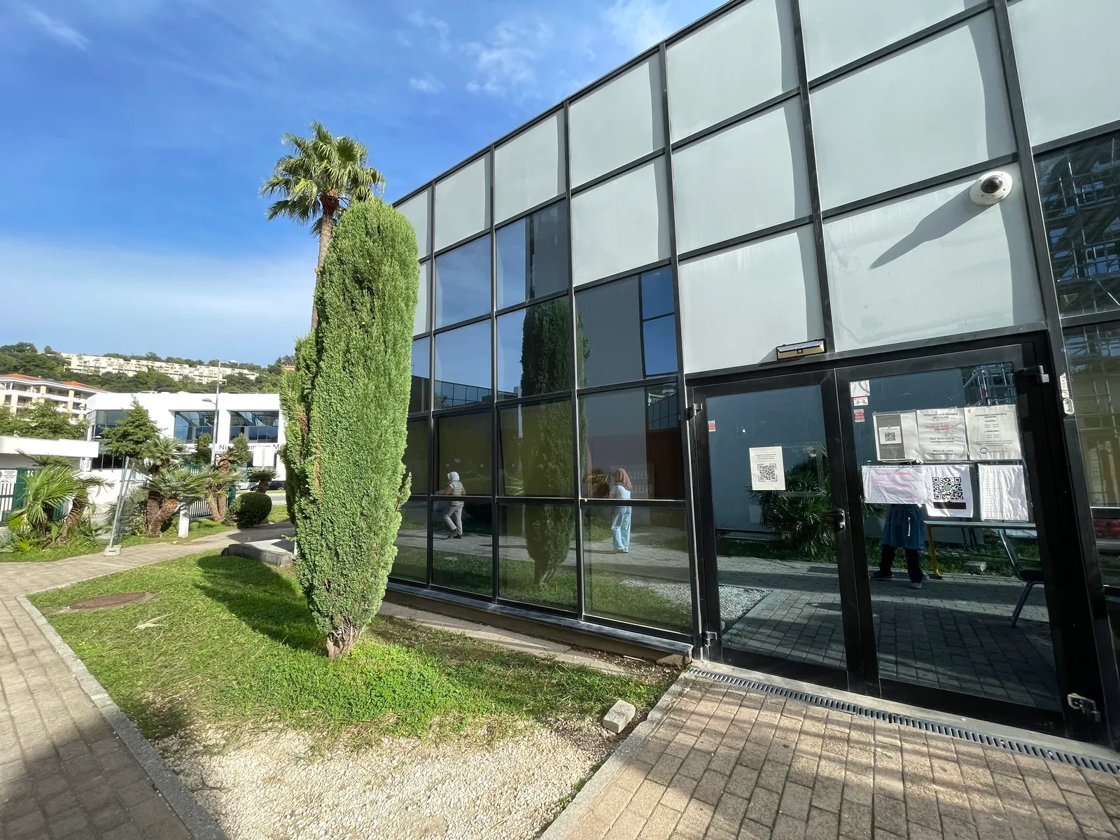 Details at Nice An-Nour Institute Nice — travel photo