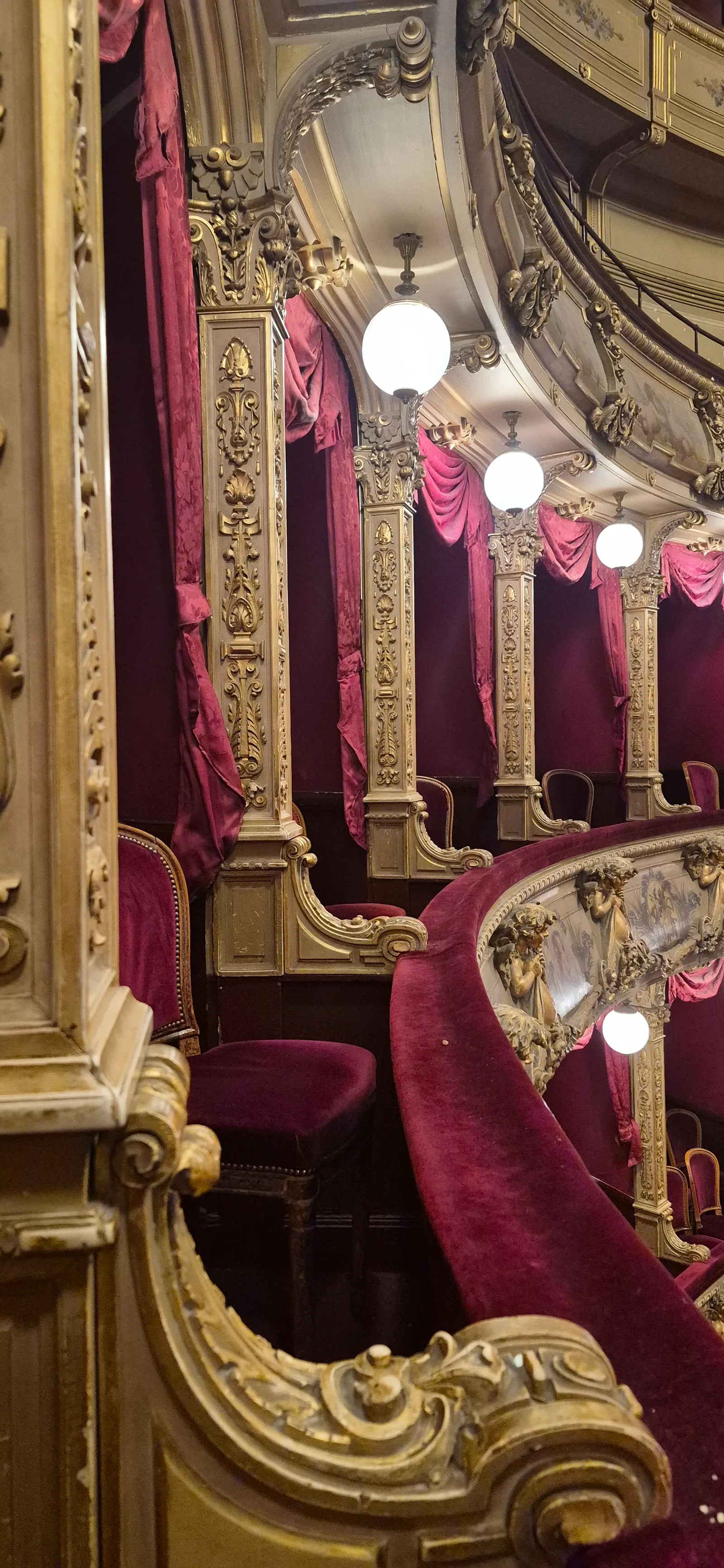 Details at Opéra de Nice Nice — travel photo