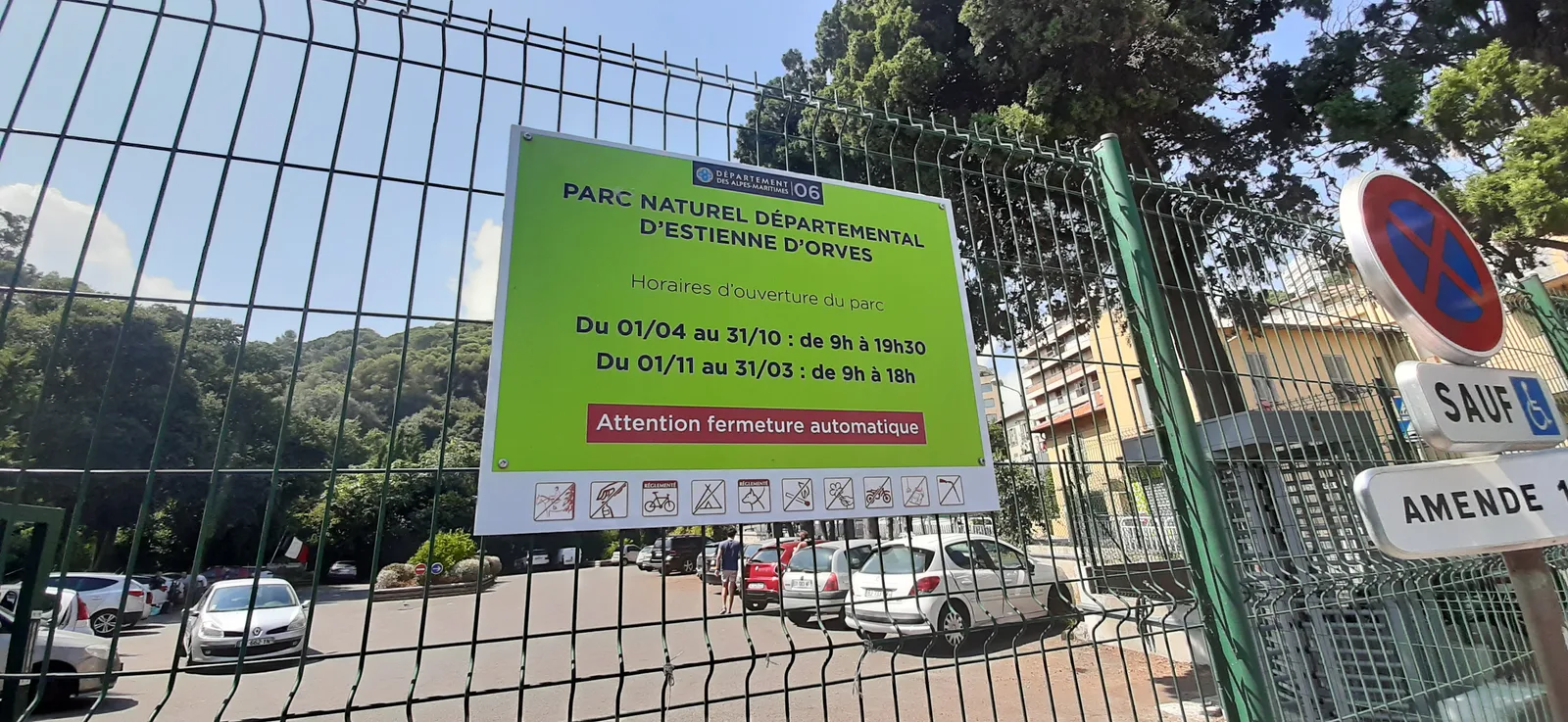 Atmosphere at Parc Honoré d'Estienne d'Orves Nice — travel photo