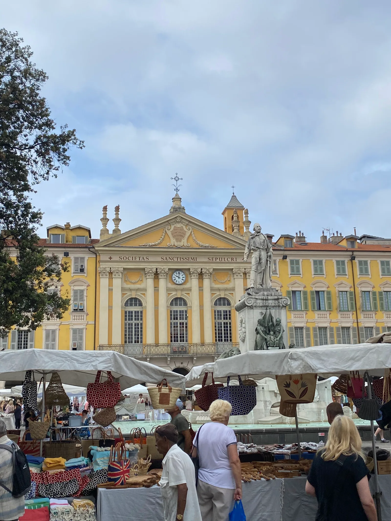 Interior at Place Giuseppe Garibaldi Nice — travel photo