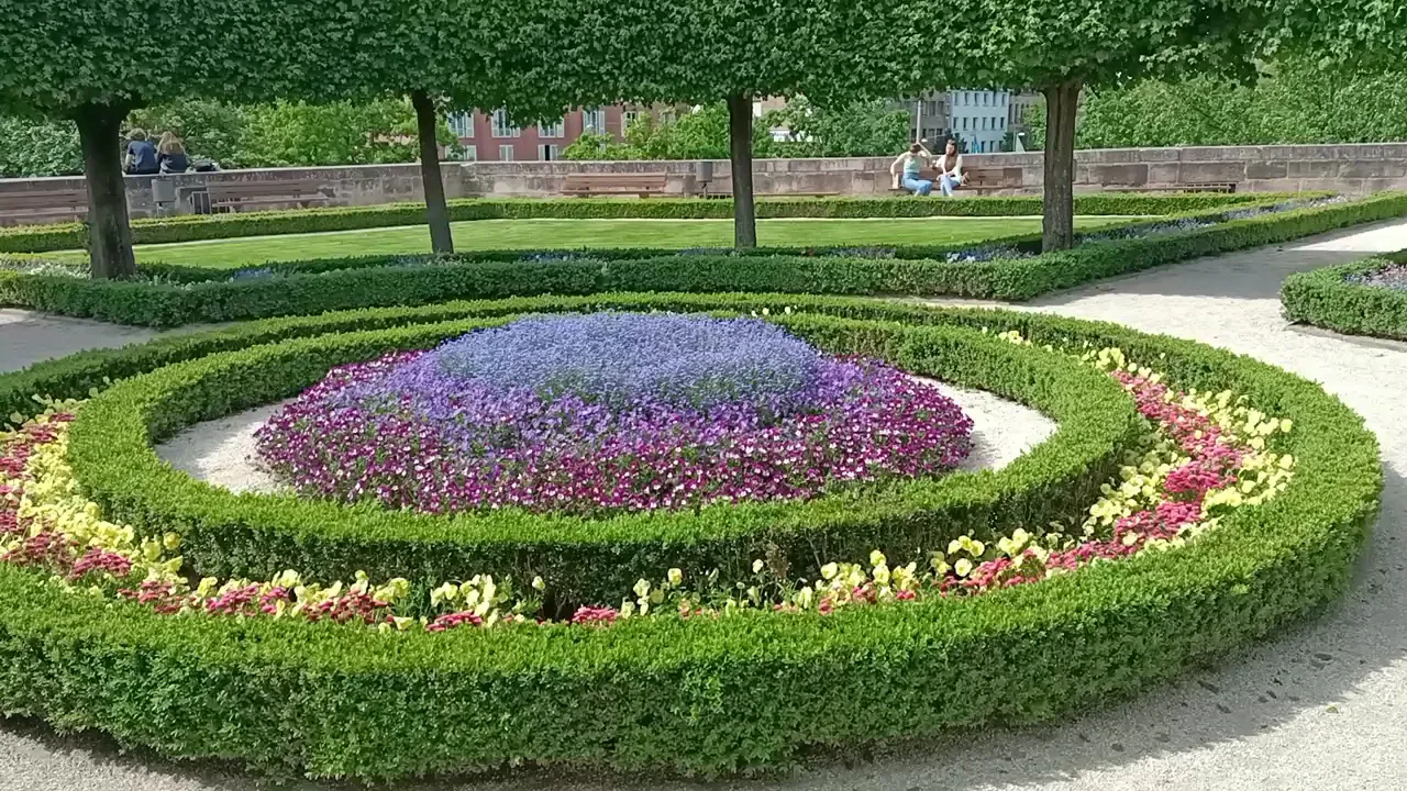 Details at Bürgermeistergarten Nuremberg — travel photo