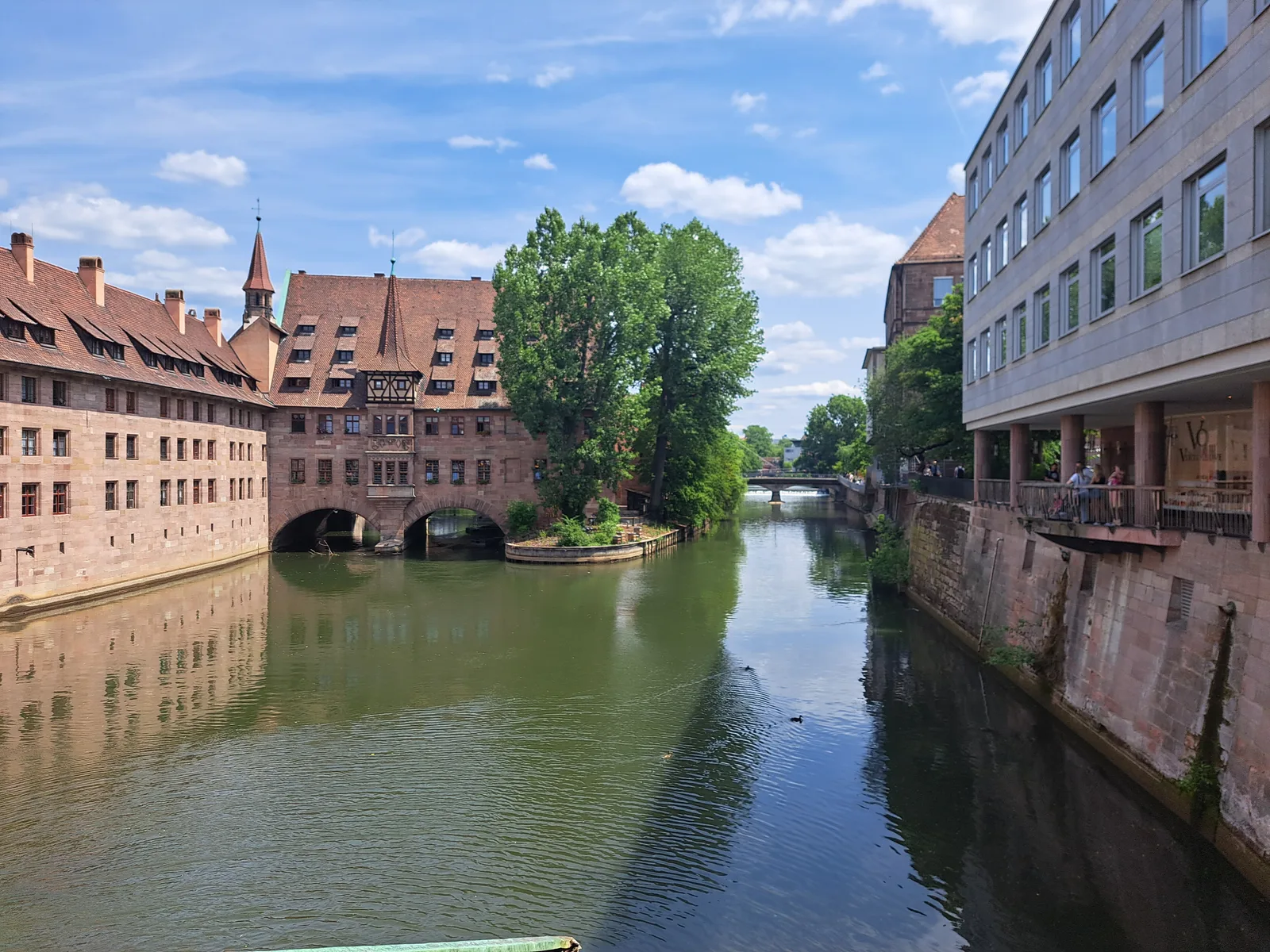 Atmosphere at Museumsbrücke Nuremberg — travel photo