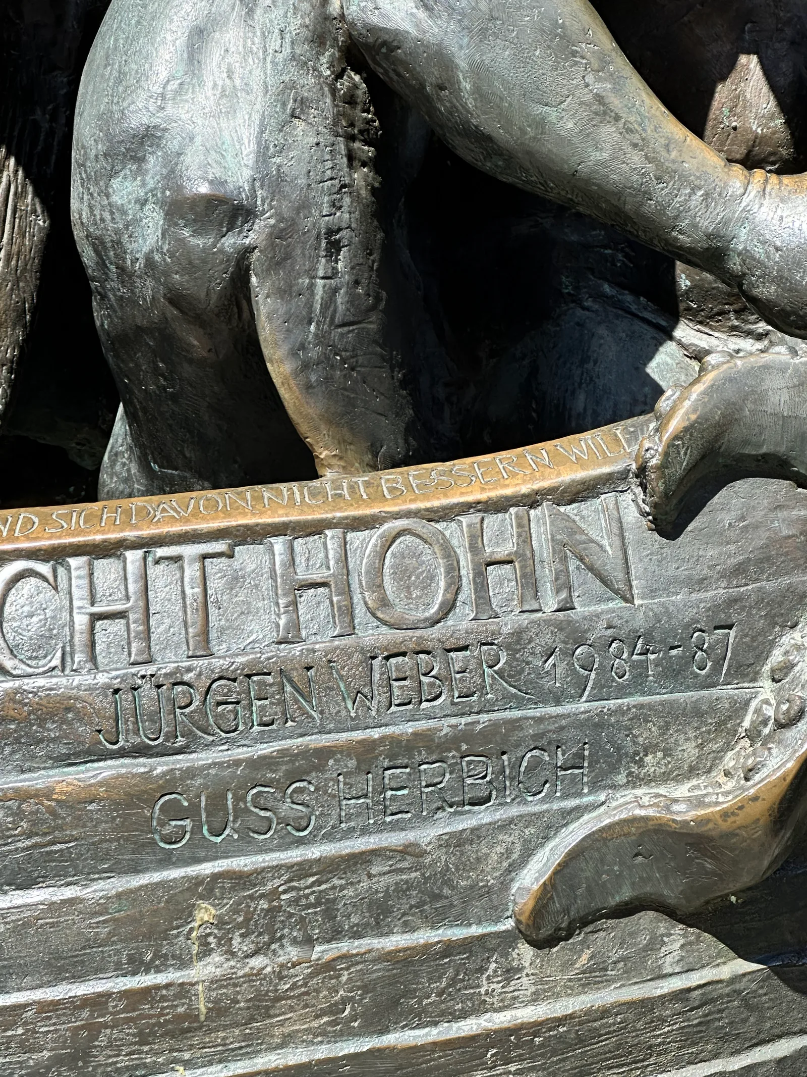 Atmosphere at Narrenschiffbrunnen Nuremberg — travel photo