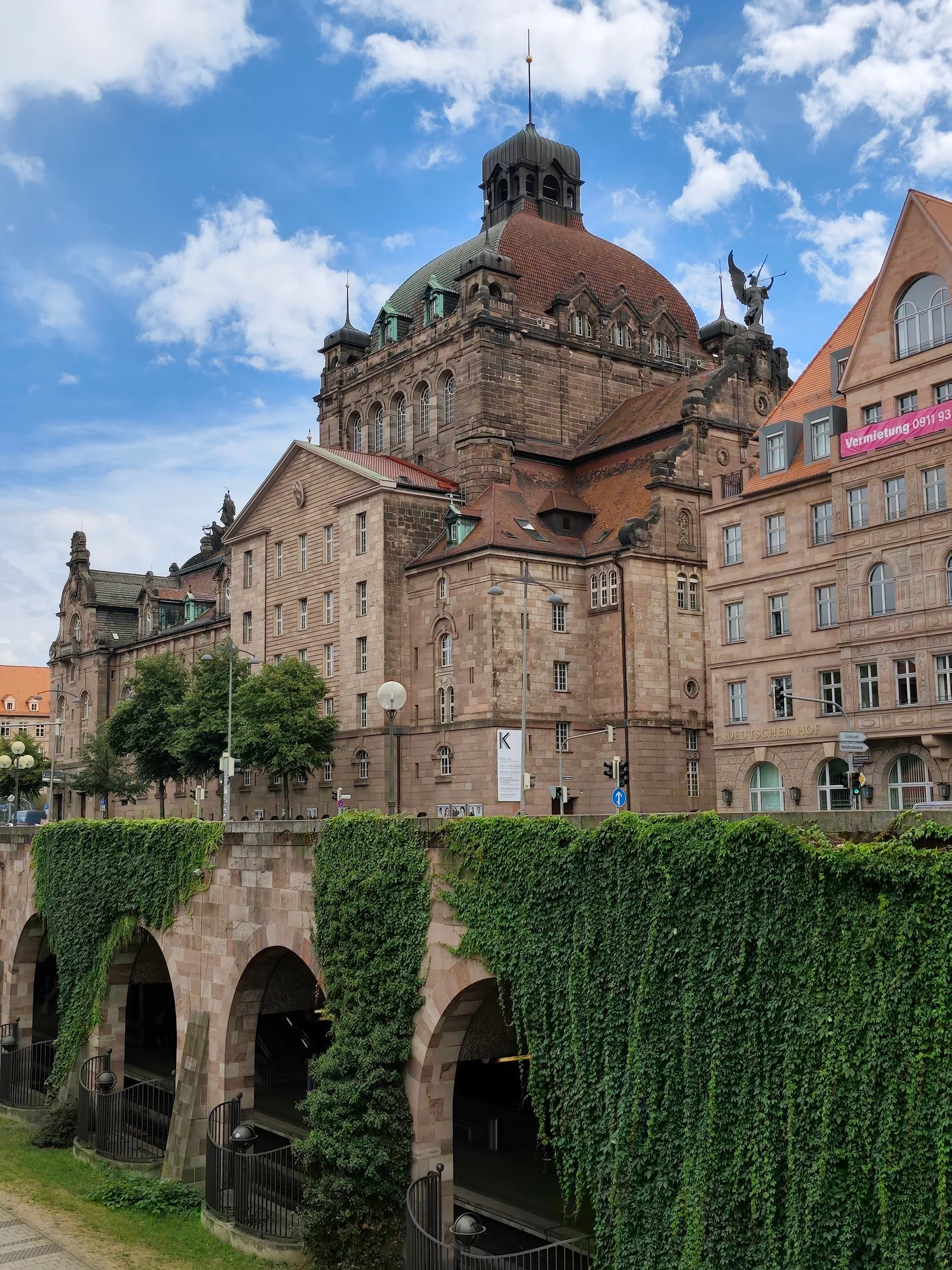 Main view at Nuremberg State Theater Nuremberg — travel photo