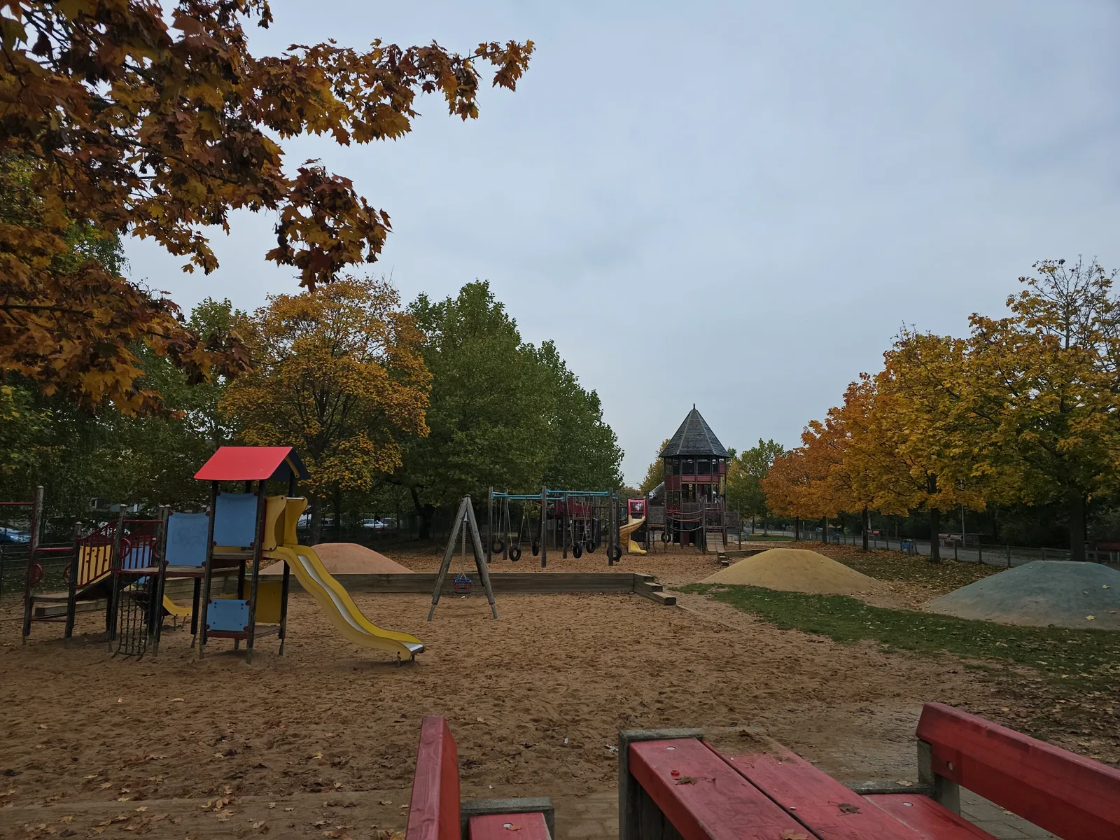 Interior at Spielplatz Grünfläche am Pferdemarkt Nuremberg — travel photo