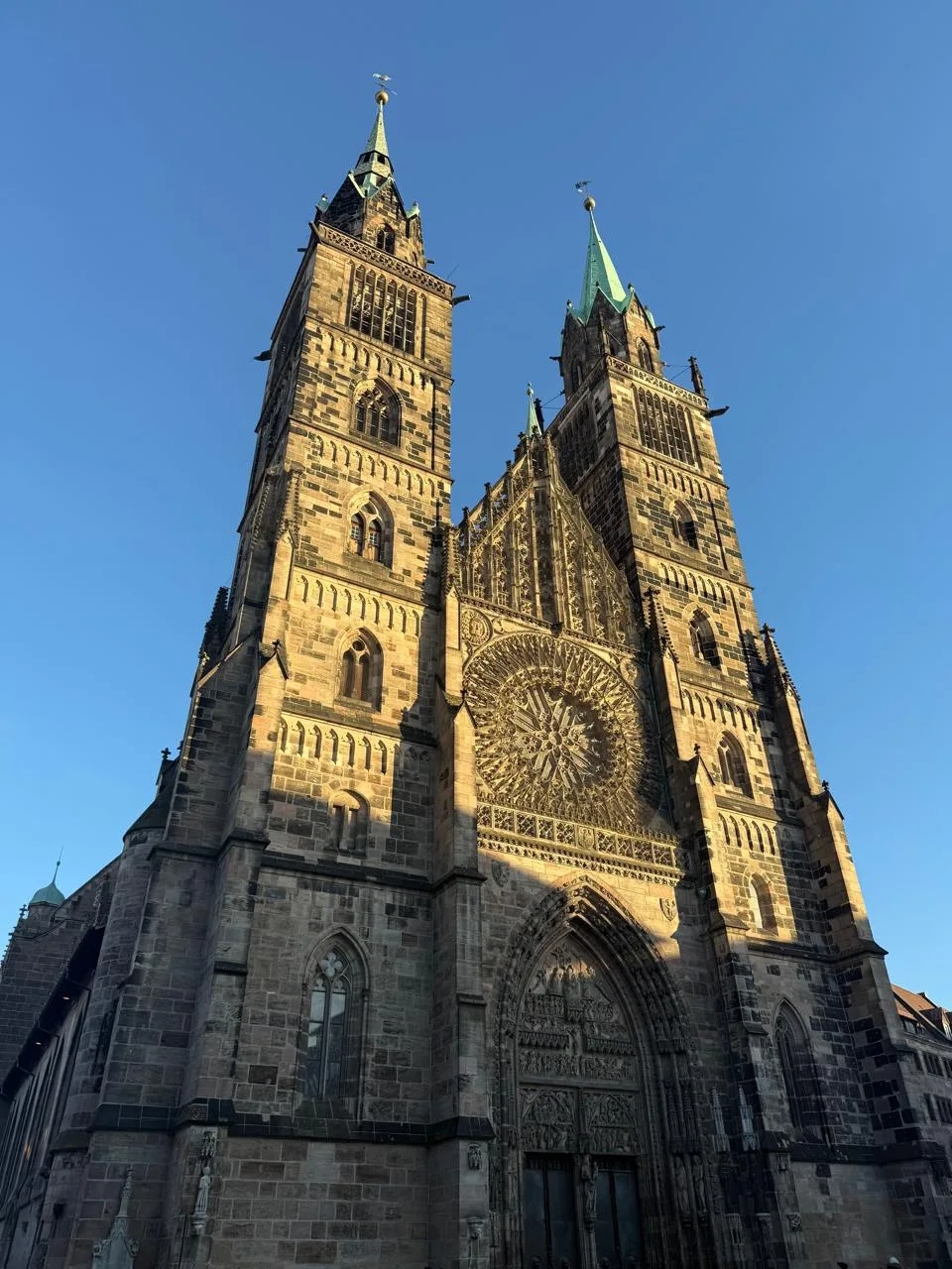 Details at St. Lorenz Nuremberg — travel photo