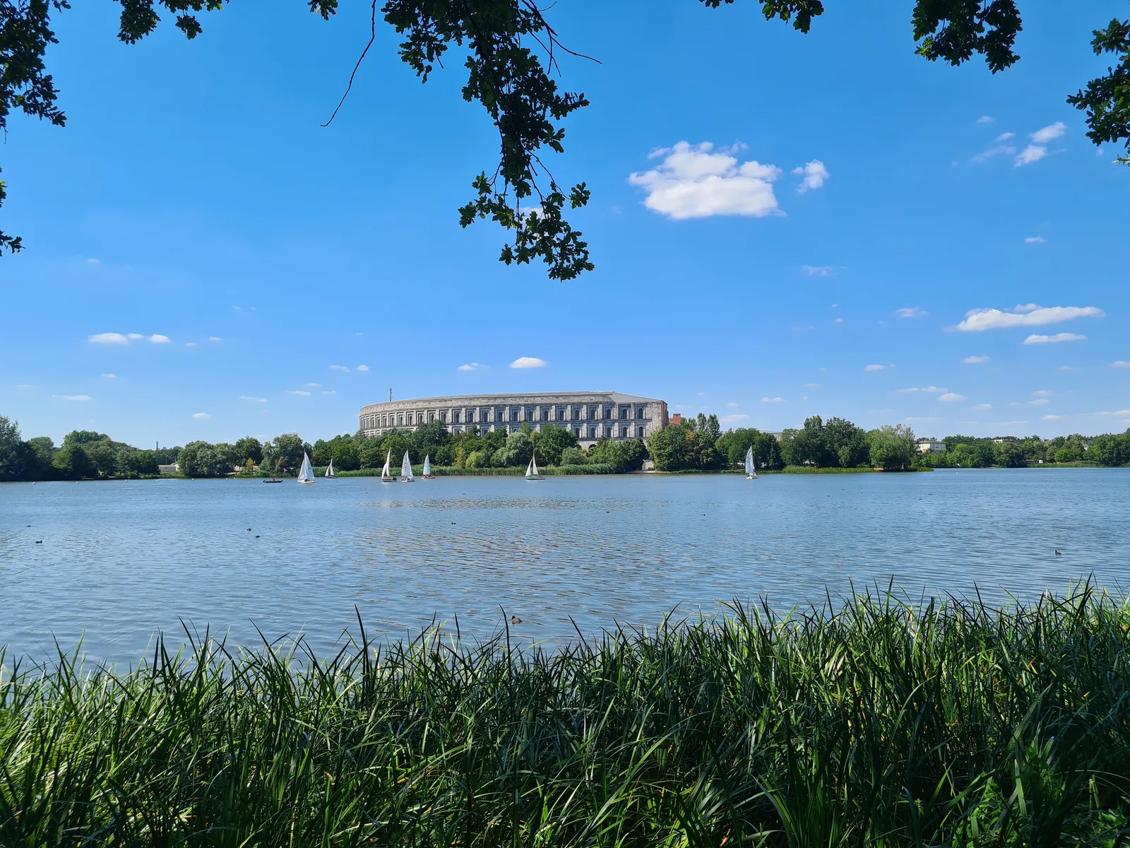Details at Volkspark Dutzendteich Nuremberg — travel photo
