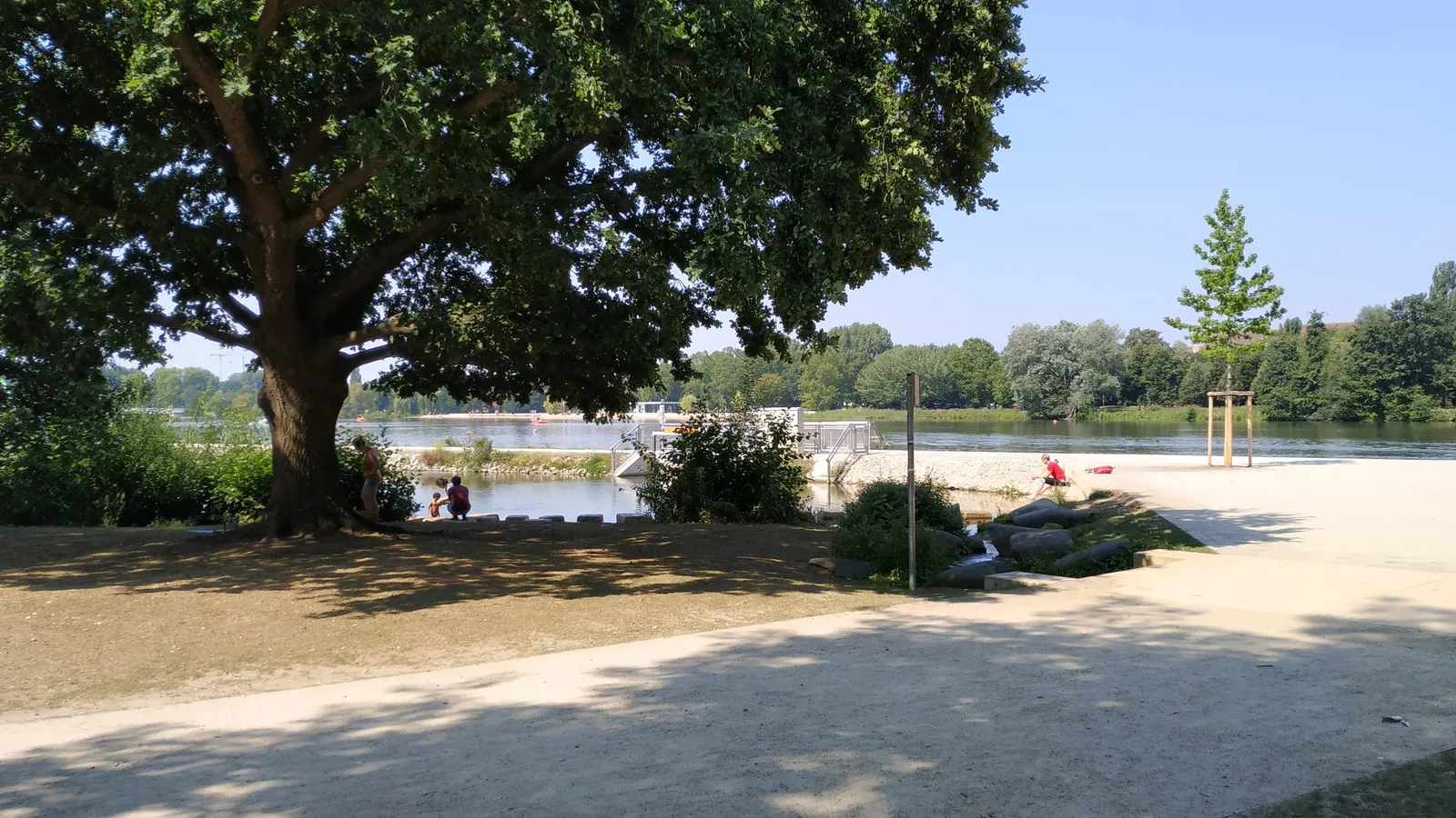 Atmosphere at Water playground Norikus Bay Nuremberg — travel photo