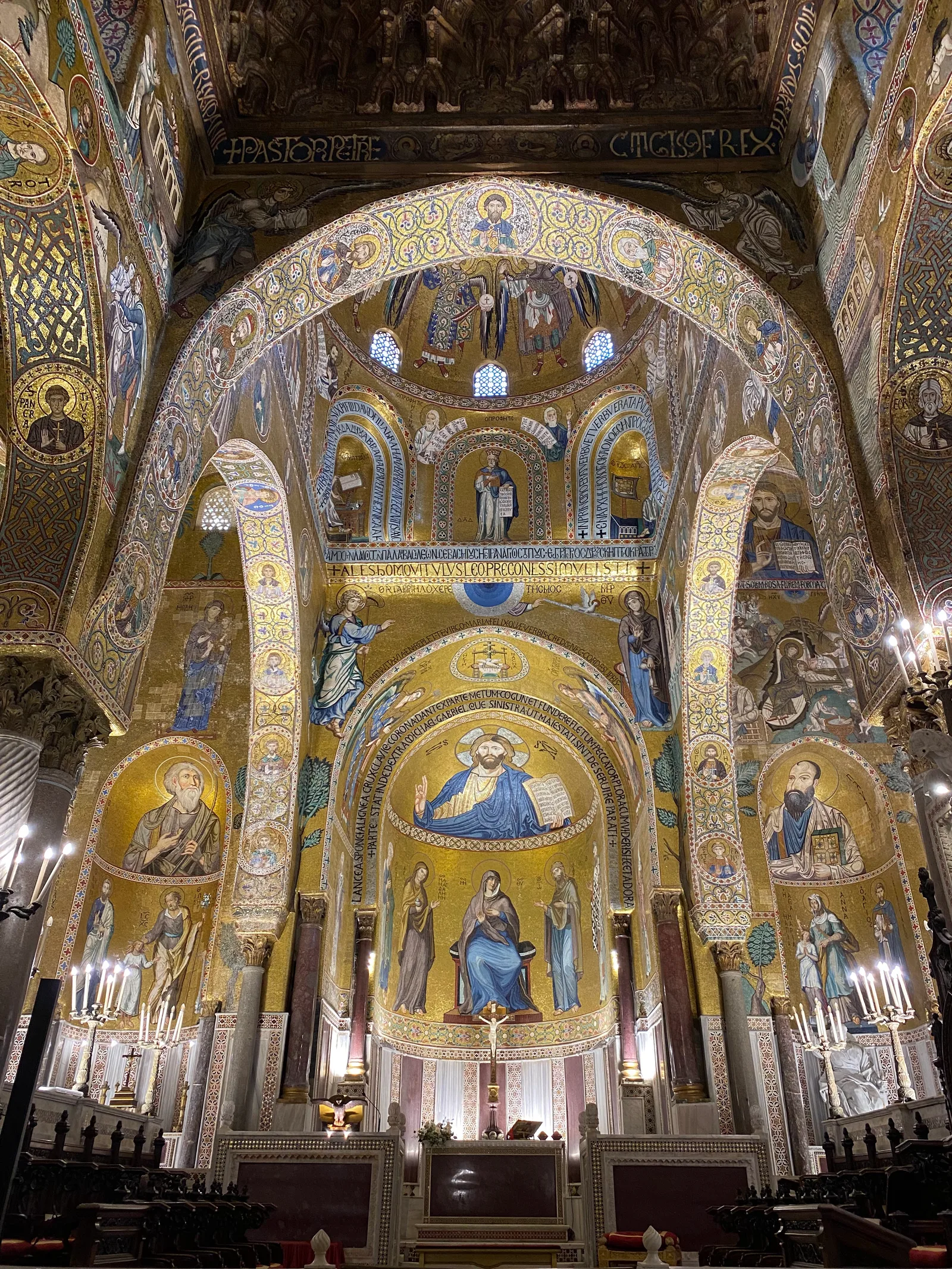 Interior at Palazzo dei Normanni Palermo — travel photo