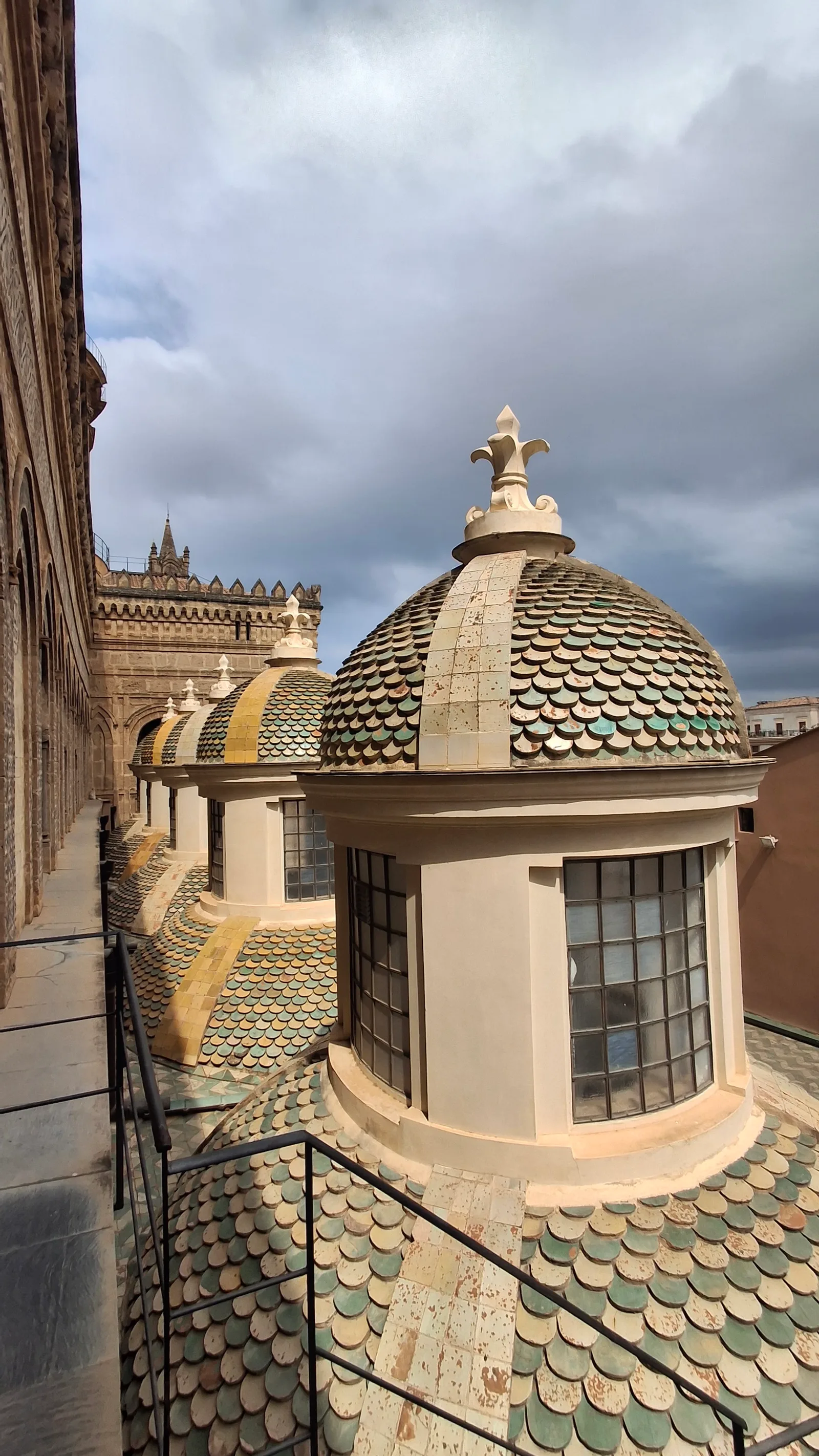 Atmosphere at Palermo Cathedral Palermo — travel photo