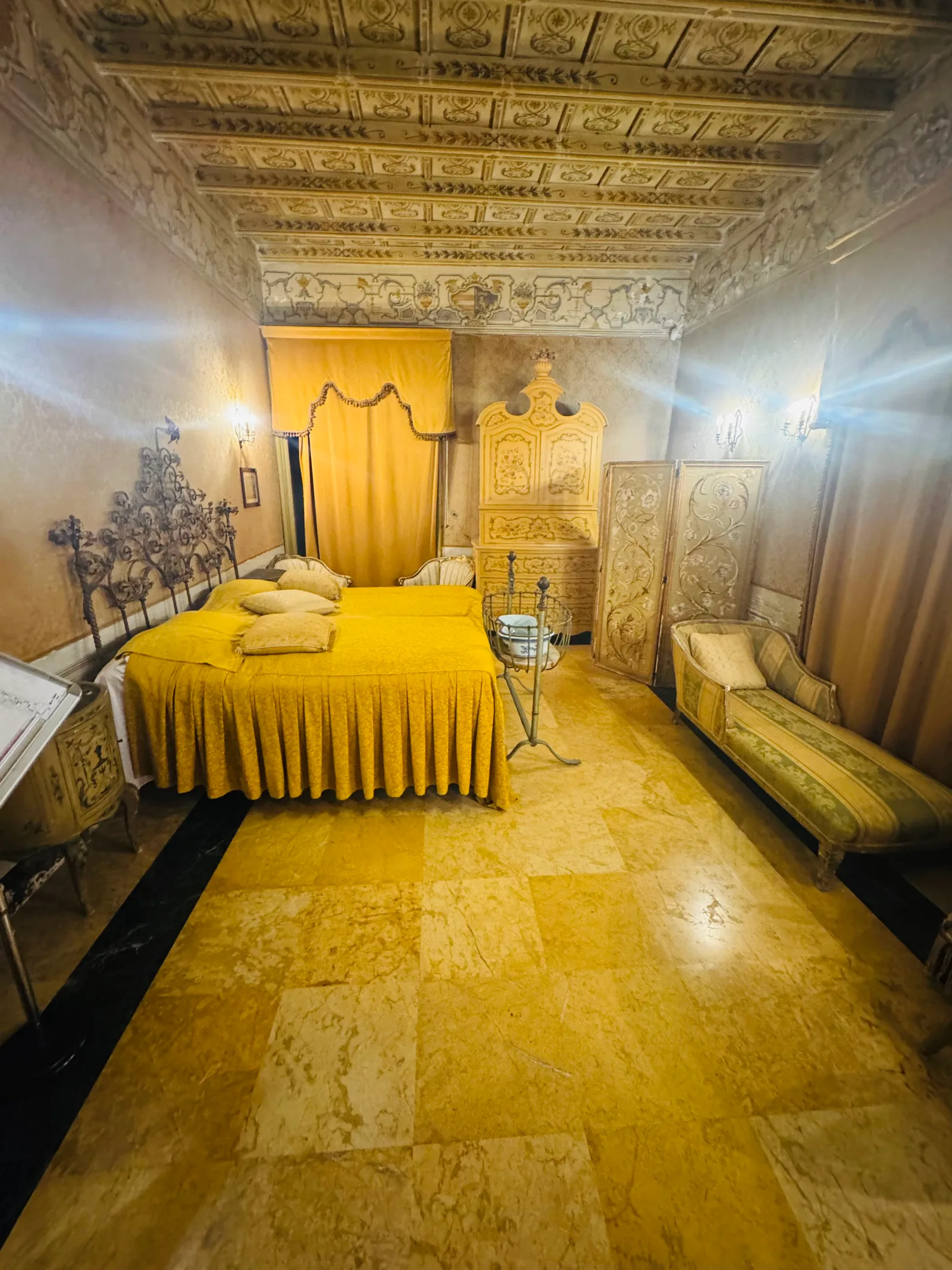Details at Villa Niscemi Palermo — travel photo