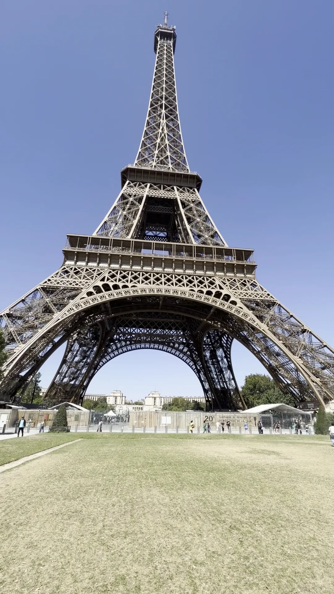 Main view at Eiffel Tower Paris — travel photo