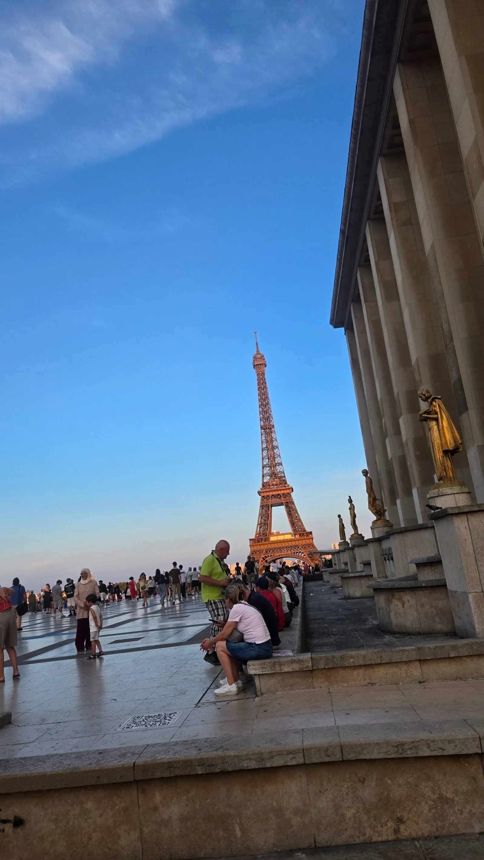 Atmosphere at Jardins du Trocadéro Paris — travel photo