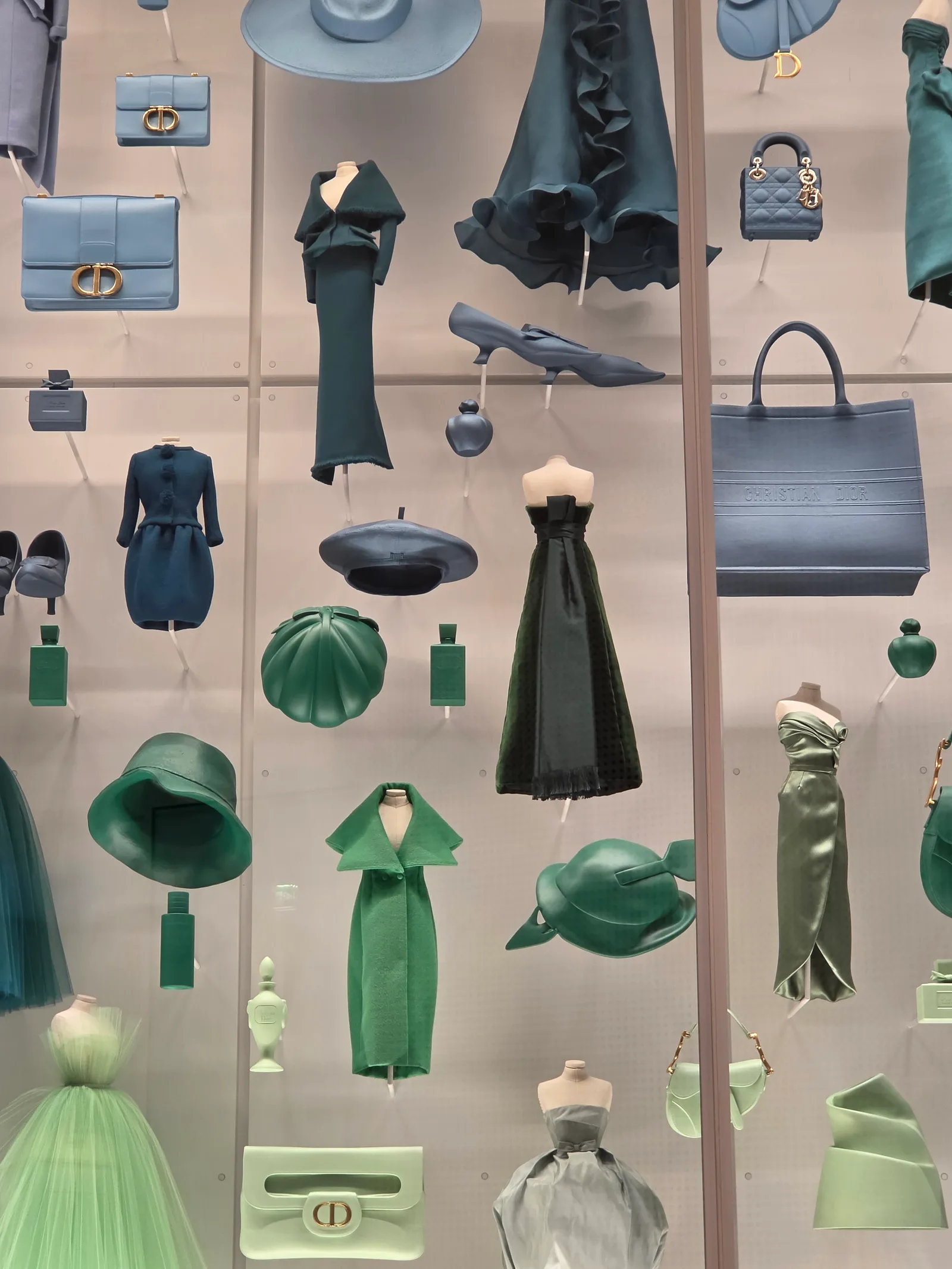 Main view at La Galerie Dior Paris — travel photo