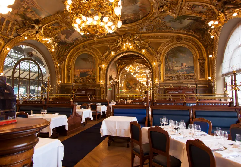 Le Train Bleu