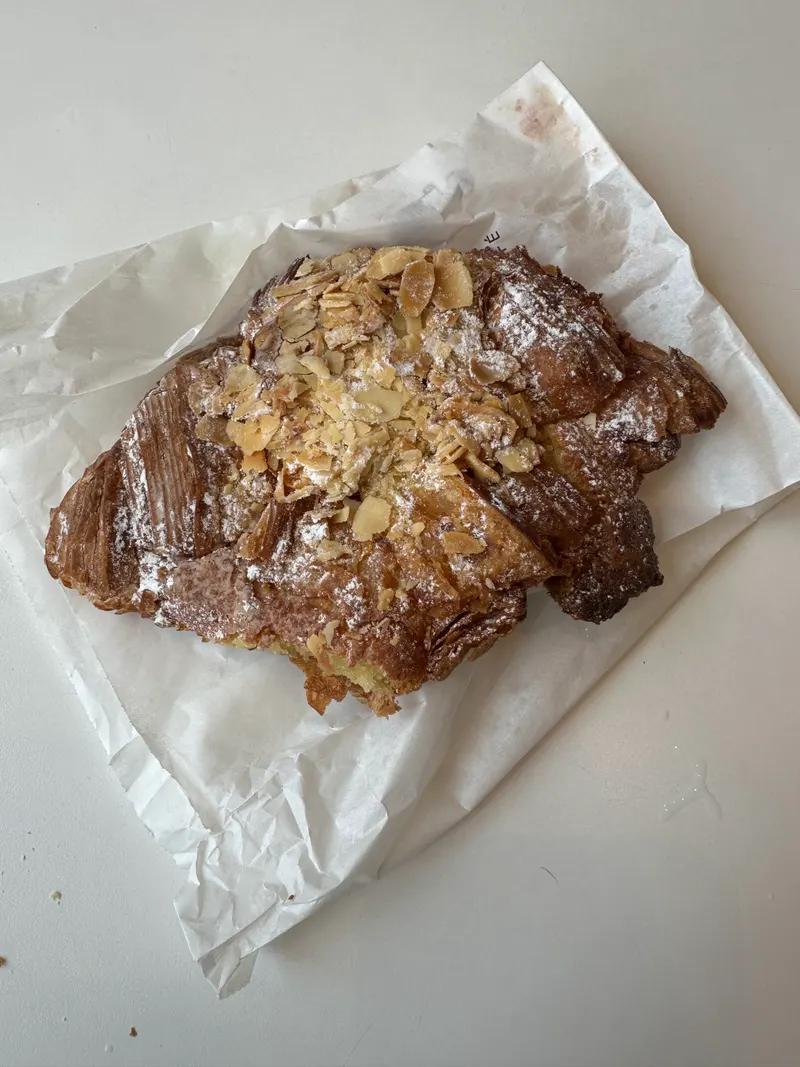 Leonie Bakery