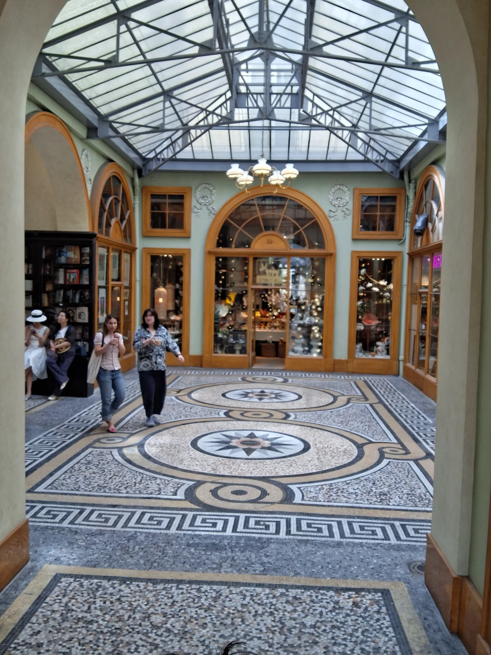 Main view at Les Passages Couverts de Paris 1 Paris — travel photo