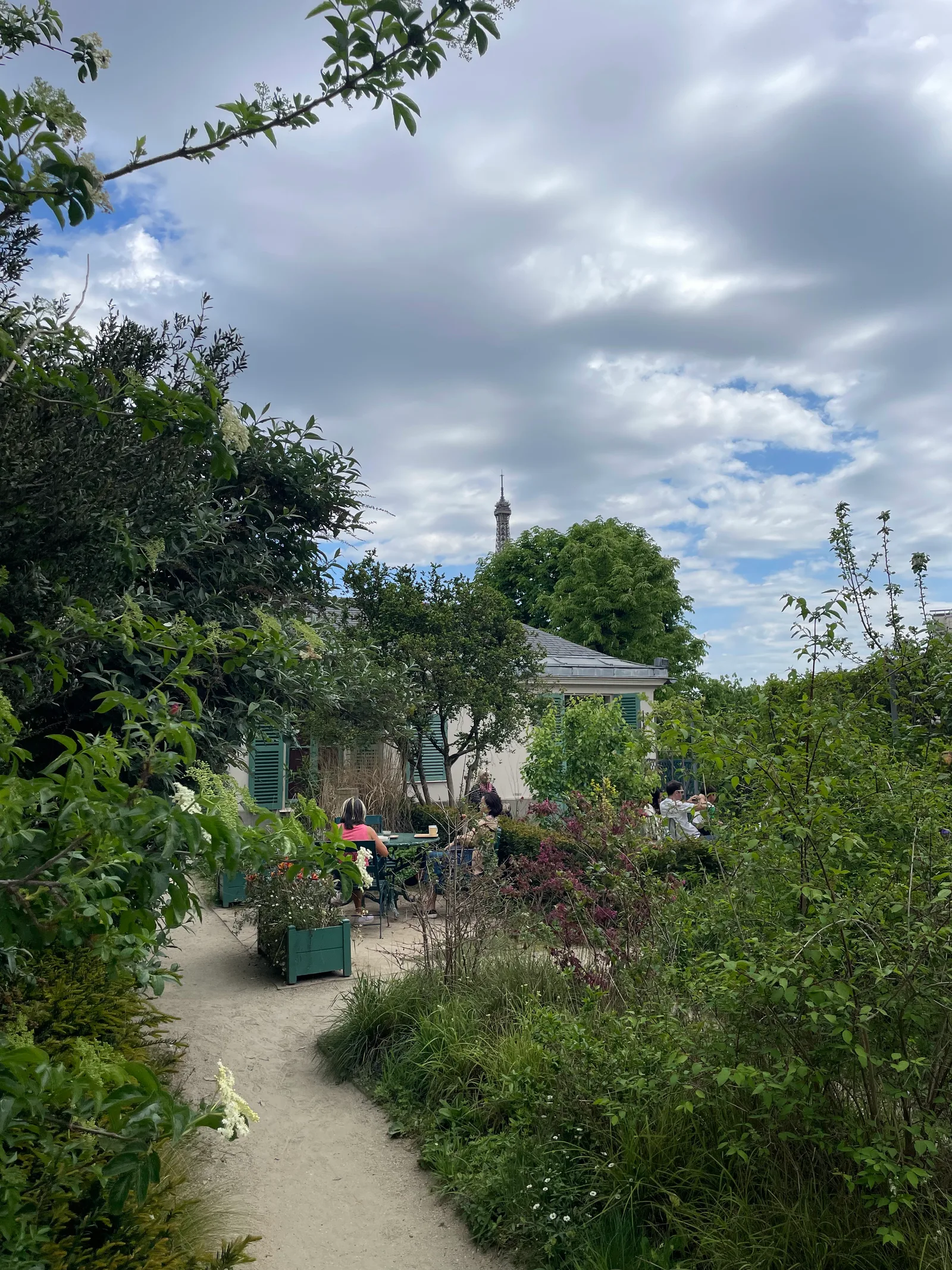 Atmosphere at Maison de Balzac Paris — travel photo