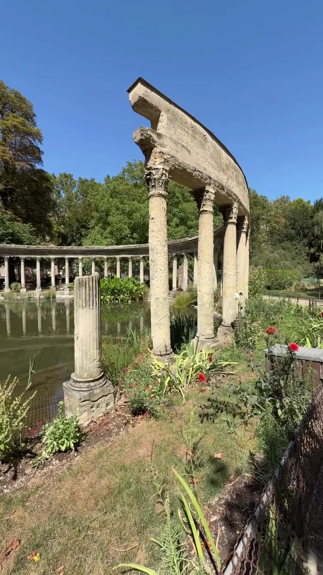 Main view at Parc Monceau Paris — travel photo