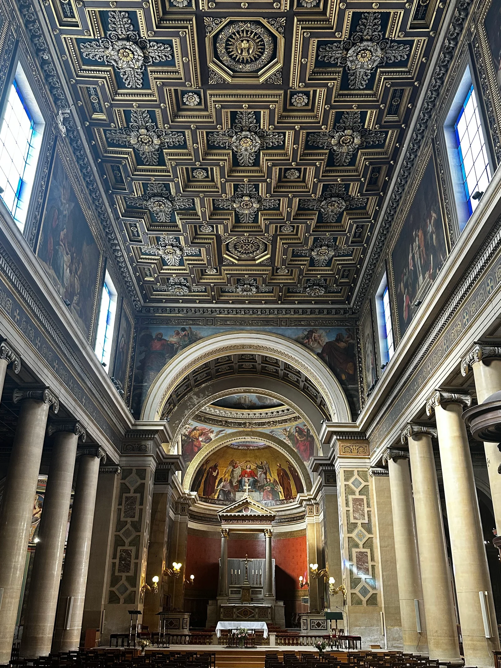 Main view at Paroisse Notre-Dame de Lorette Paris — travel photo
