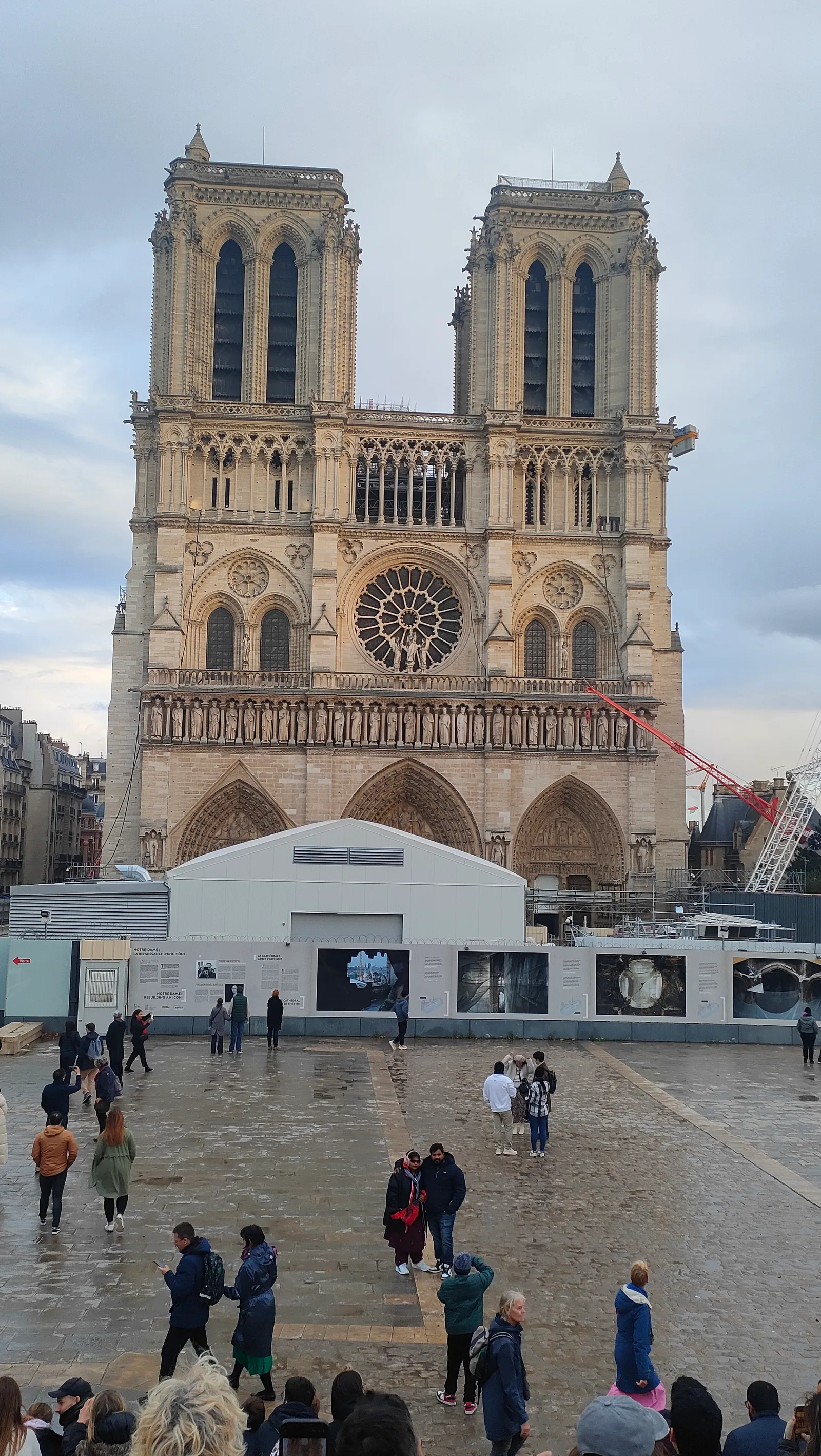 Atmosphere at Point Zéro des Routes de France Paris — travel photo