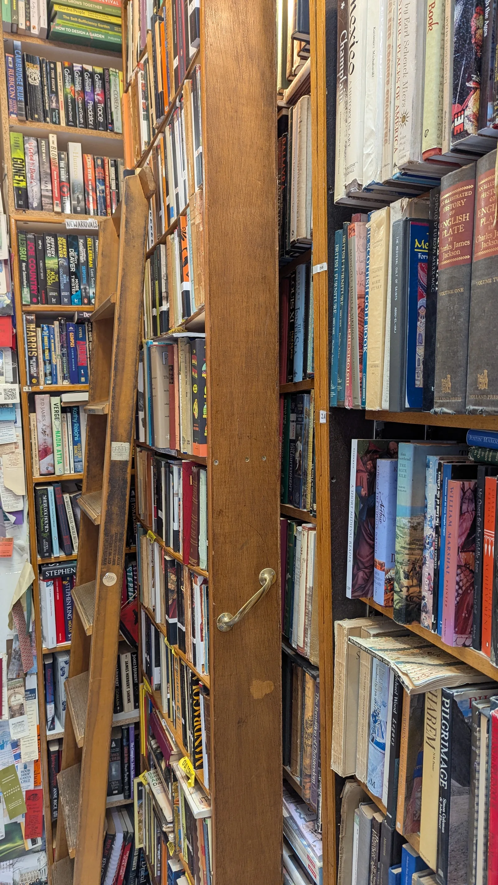Details at The Abbey Bookshop Paris — travel photo