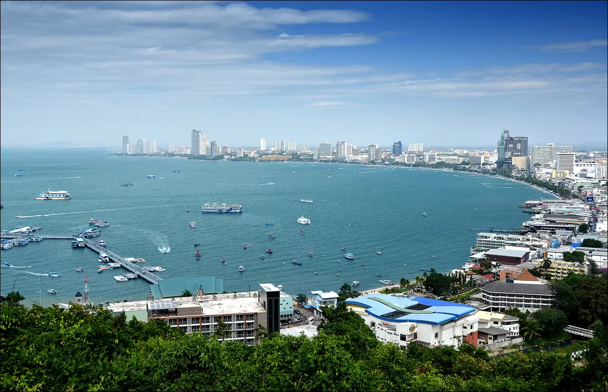 Main view at Khao Phra Tamnak Viewpoint Pattaya — travel photo