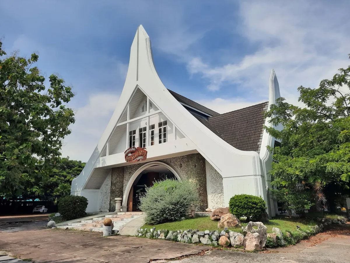 Piya Silapakan Museum of Art Pattaya หอศิลป์ ปิยะศิลปาคาร