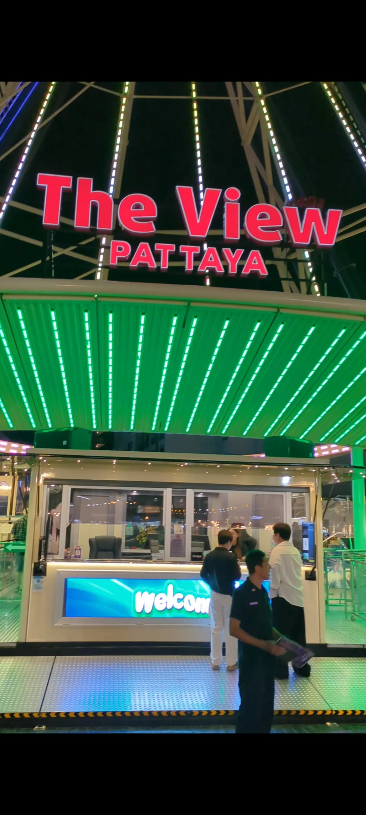 Main view at Runway Market Pattaya — travel photo