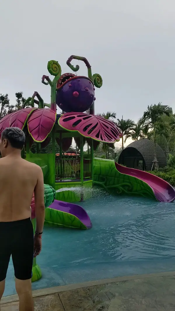 Details at Space Waterpark Pattaya — travel photo