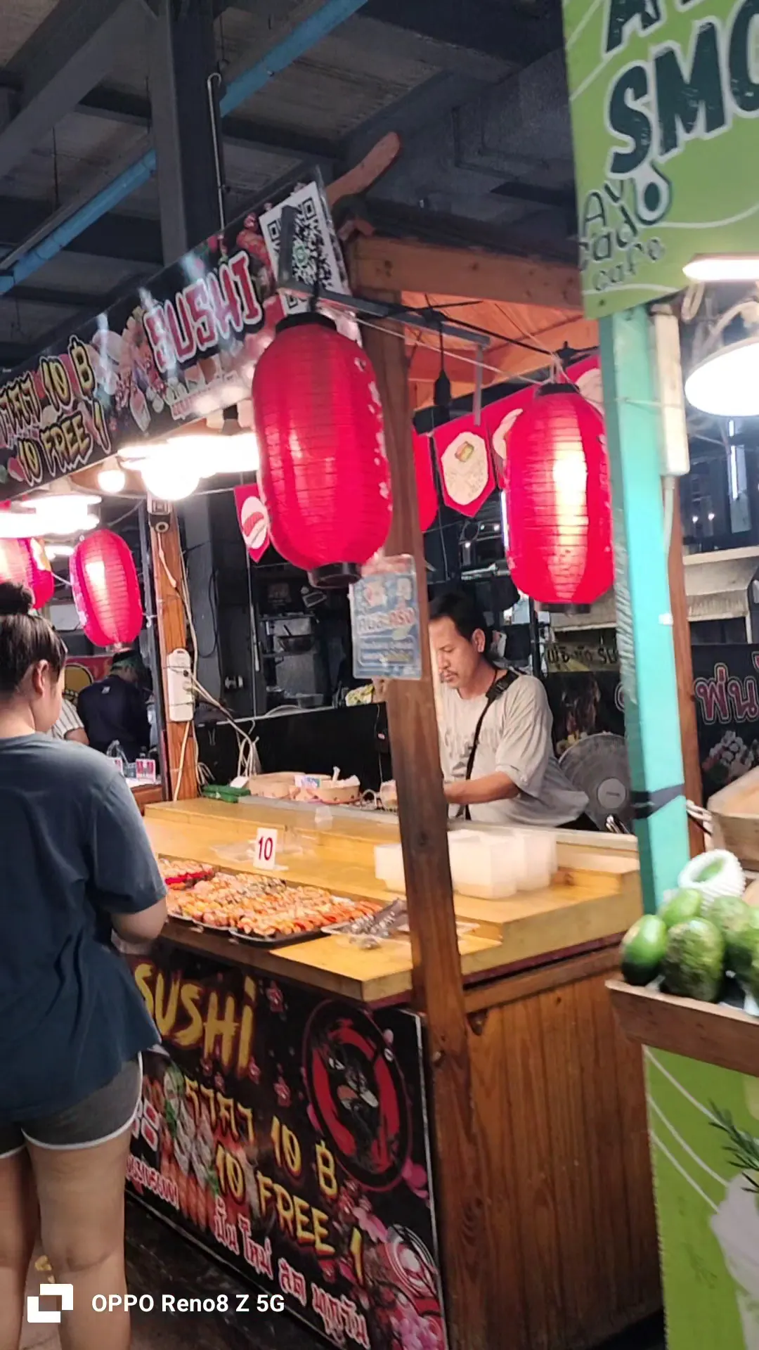 Main view at Thepprasit Night Market Pattaya — travel photo