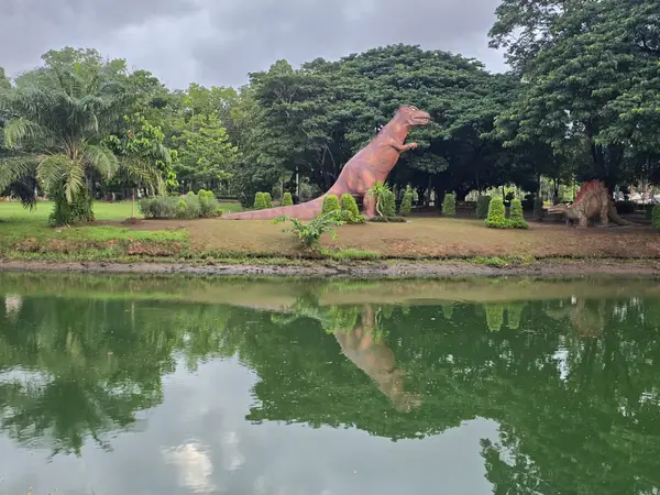 Details at King Rama IX Park Phuket — travel photo