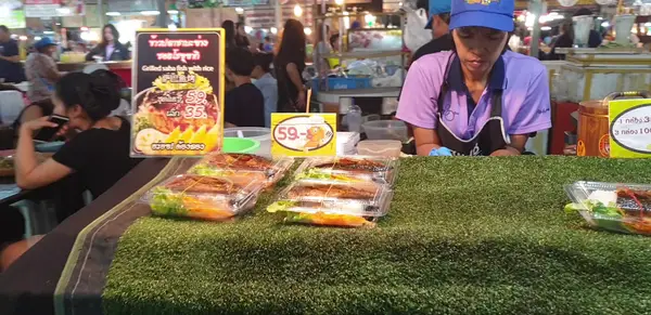 Atmosphere at Naka Weekend Market Phuket — travel photo