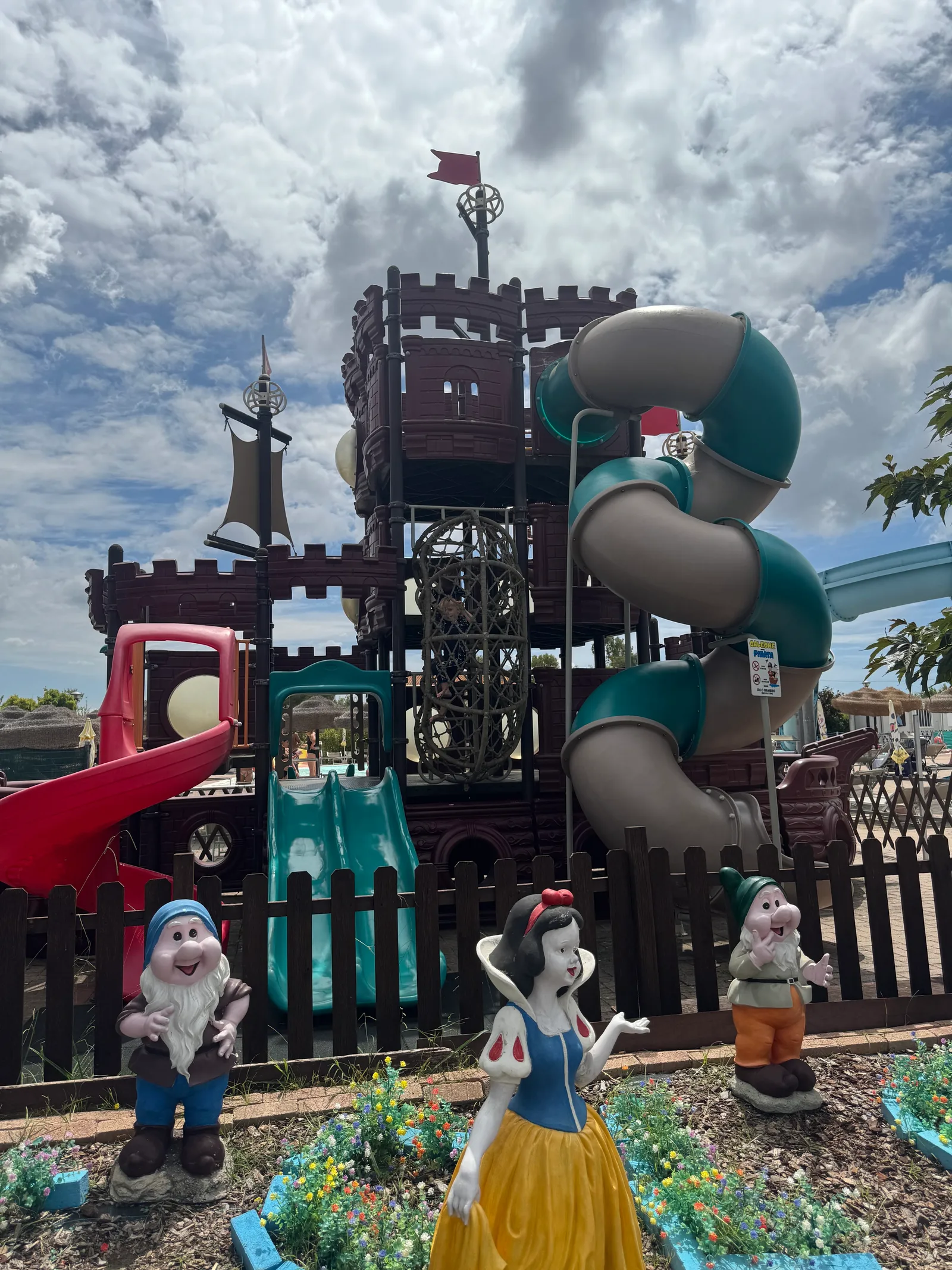 Atmosphere at Amusement Park Piccolo Mondo Pisa — travel photo