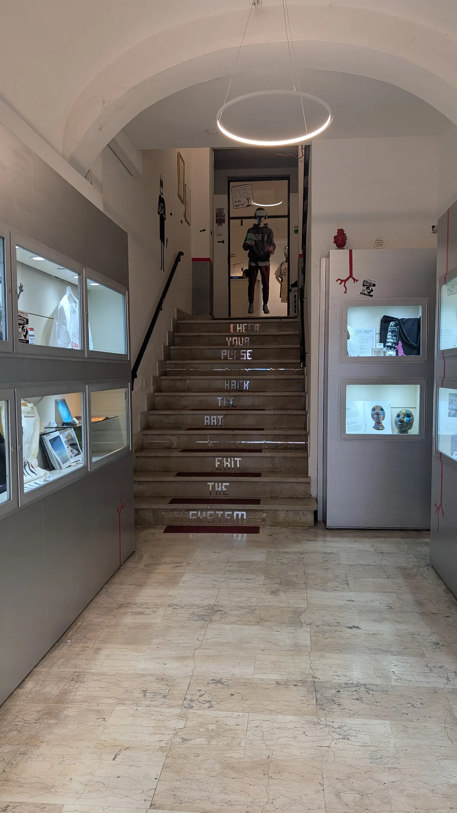 Details at AORTA Gallery Pisa — travel photo