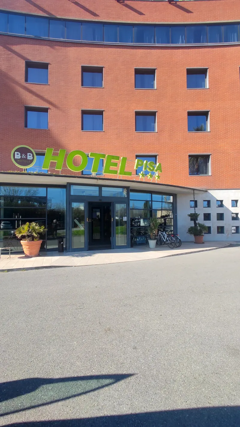 B&B HOTEL Pisa Airport
