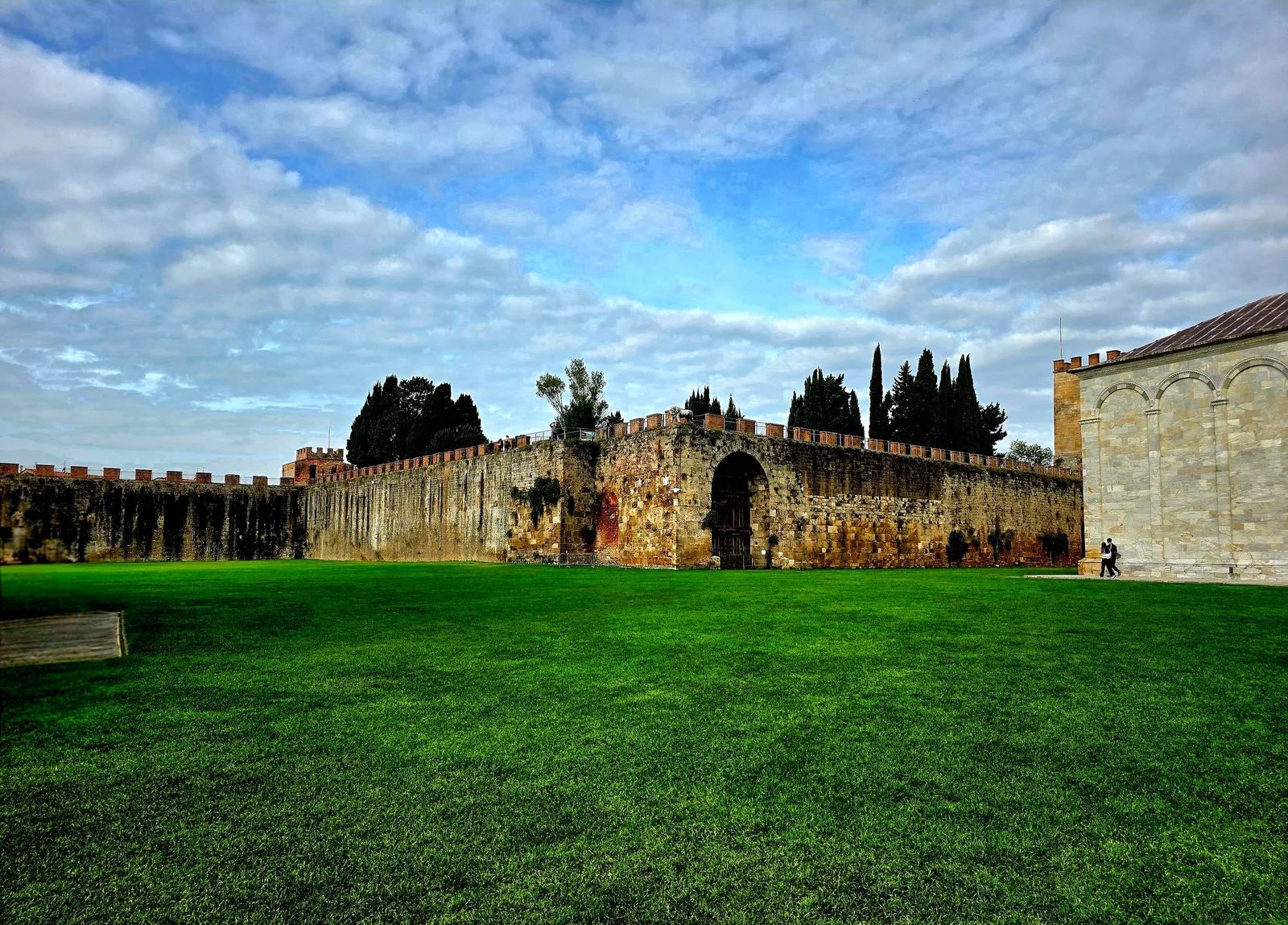 Main view at Battistero di San Giovanni Pisa — travel photo