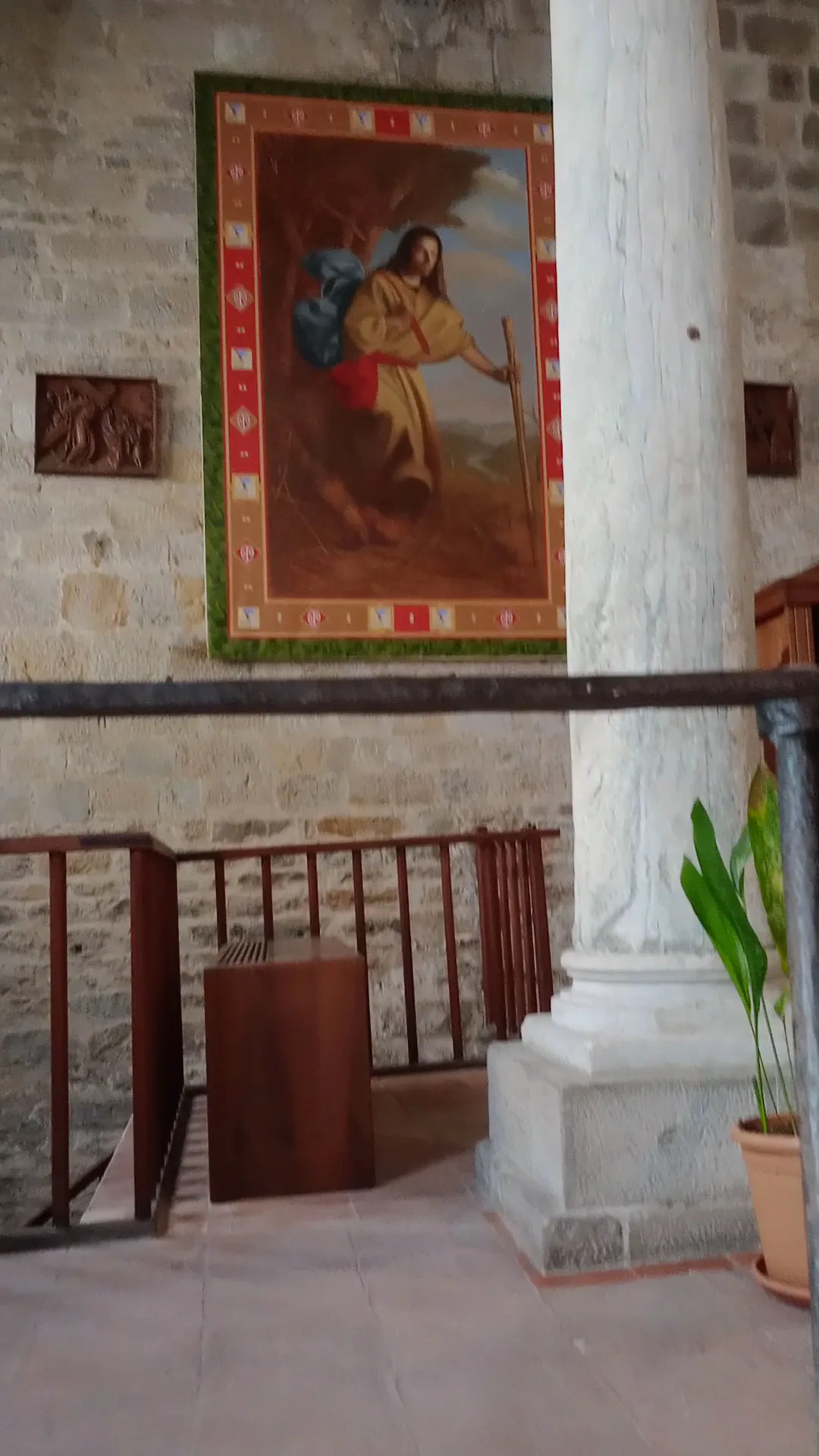 Interior at Chiesa di San Michele in Borgo Pisa — travel photo