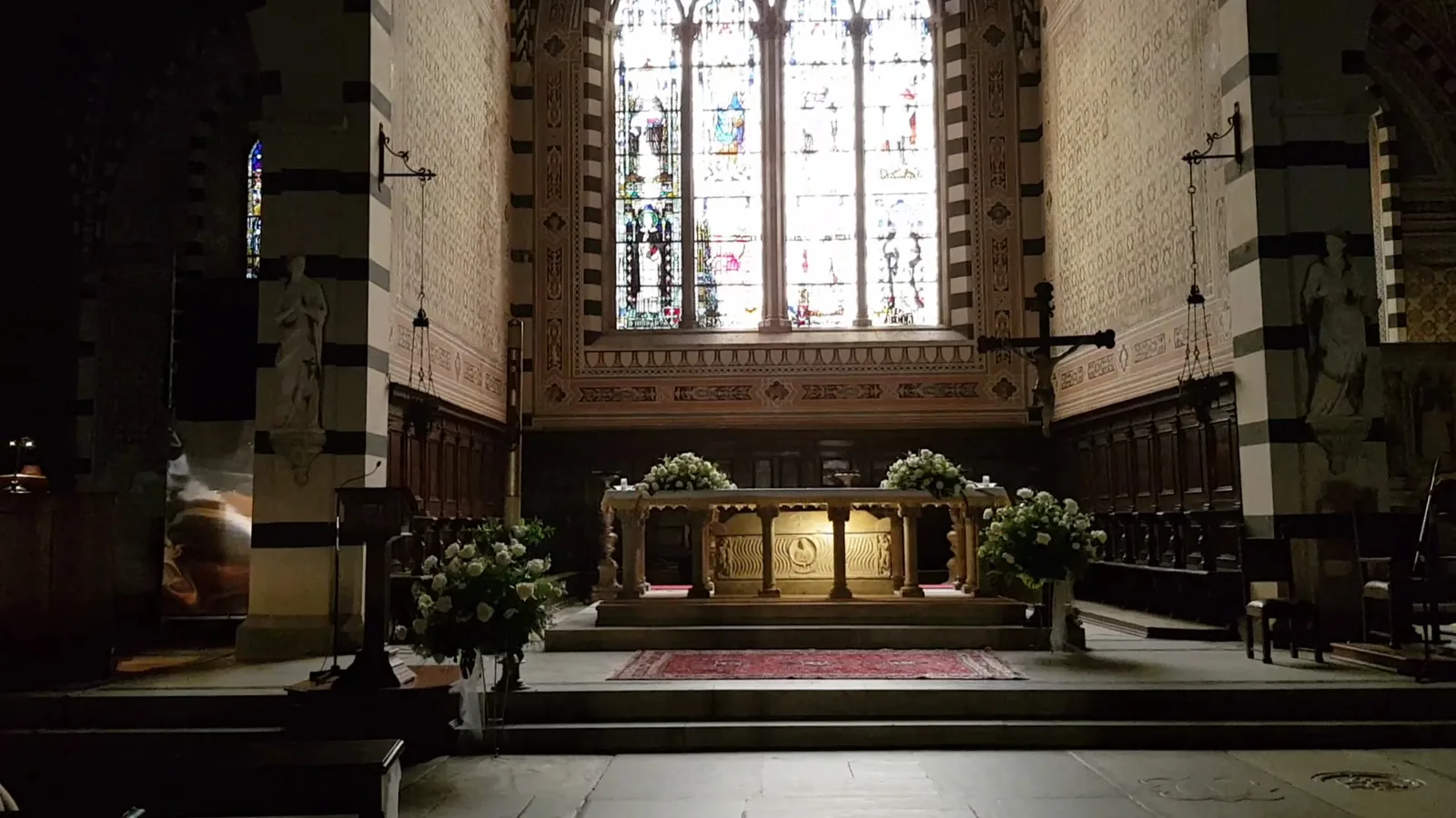 Interior at Chiesa di Santa Caterina d'Alessandria Pisa — travel photo