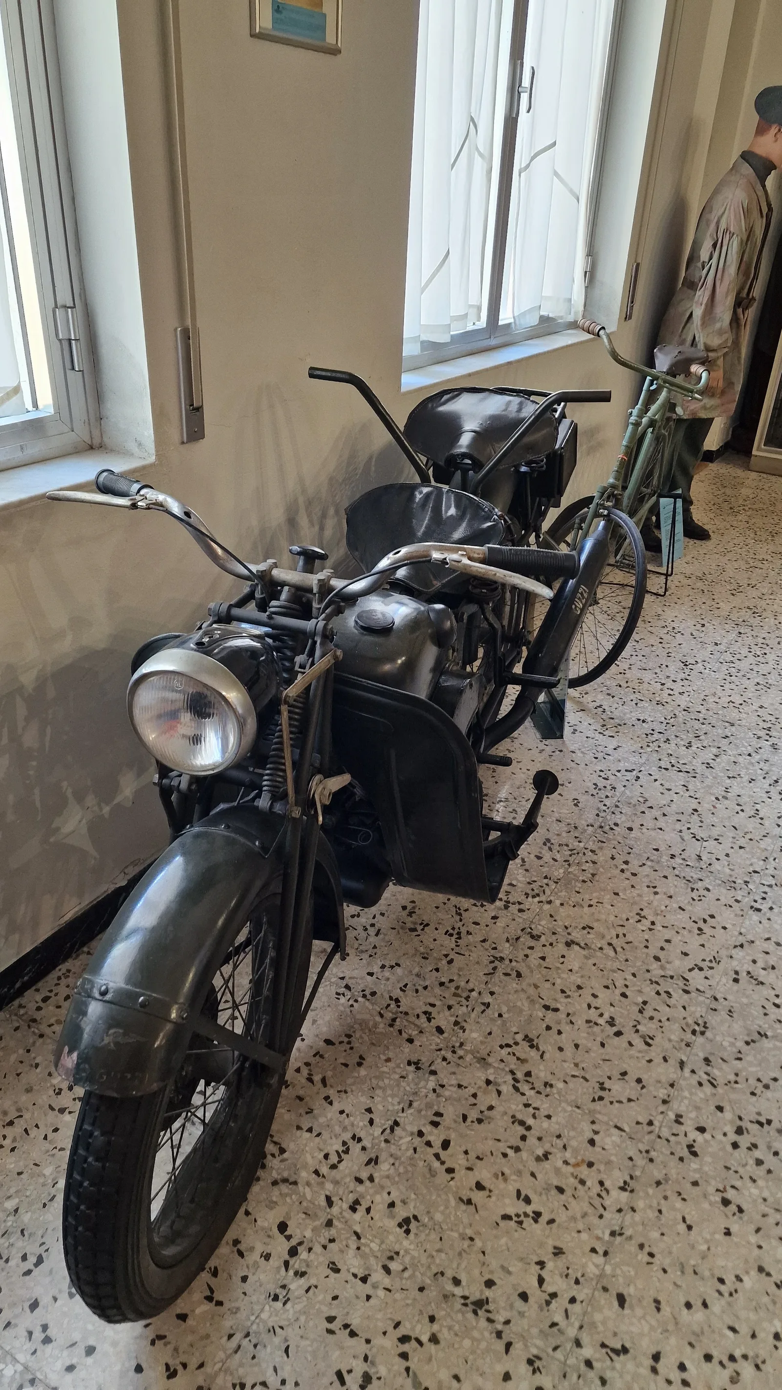 Atmosphere at Museo Storico delle Aviotruppe - Esercito Italiano Pisa — travel photo