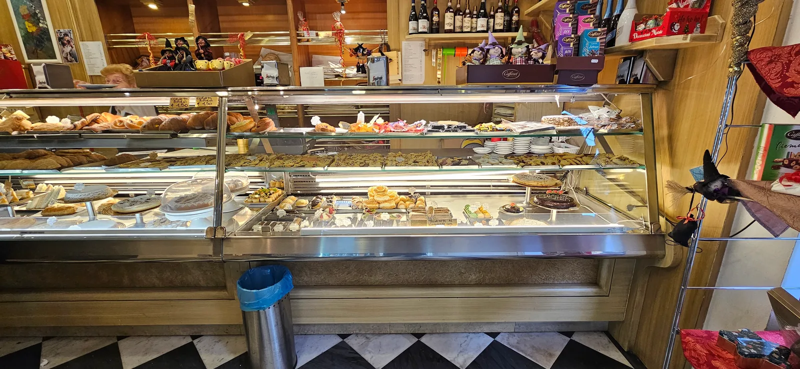 Main view at Pasticceria Da Tripoli Pisa — travel photo